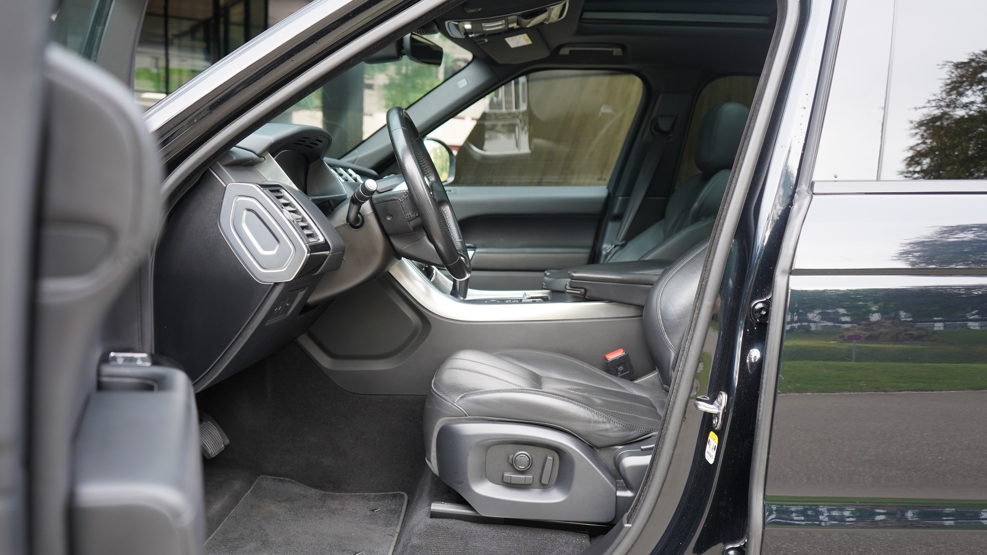 LAND ROVER Range Rover Sport 3.0 SDV6 HSE Dynamic Automatic-image-6