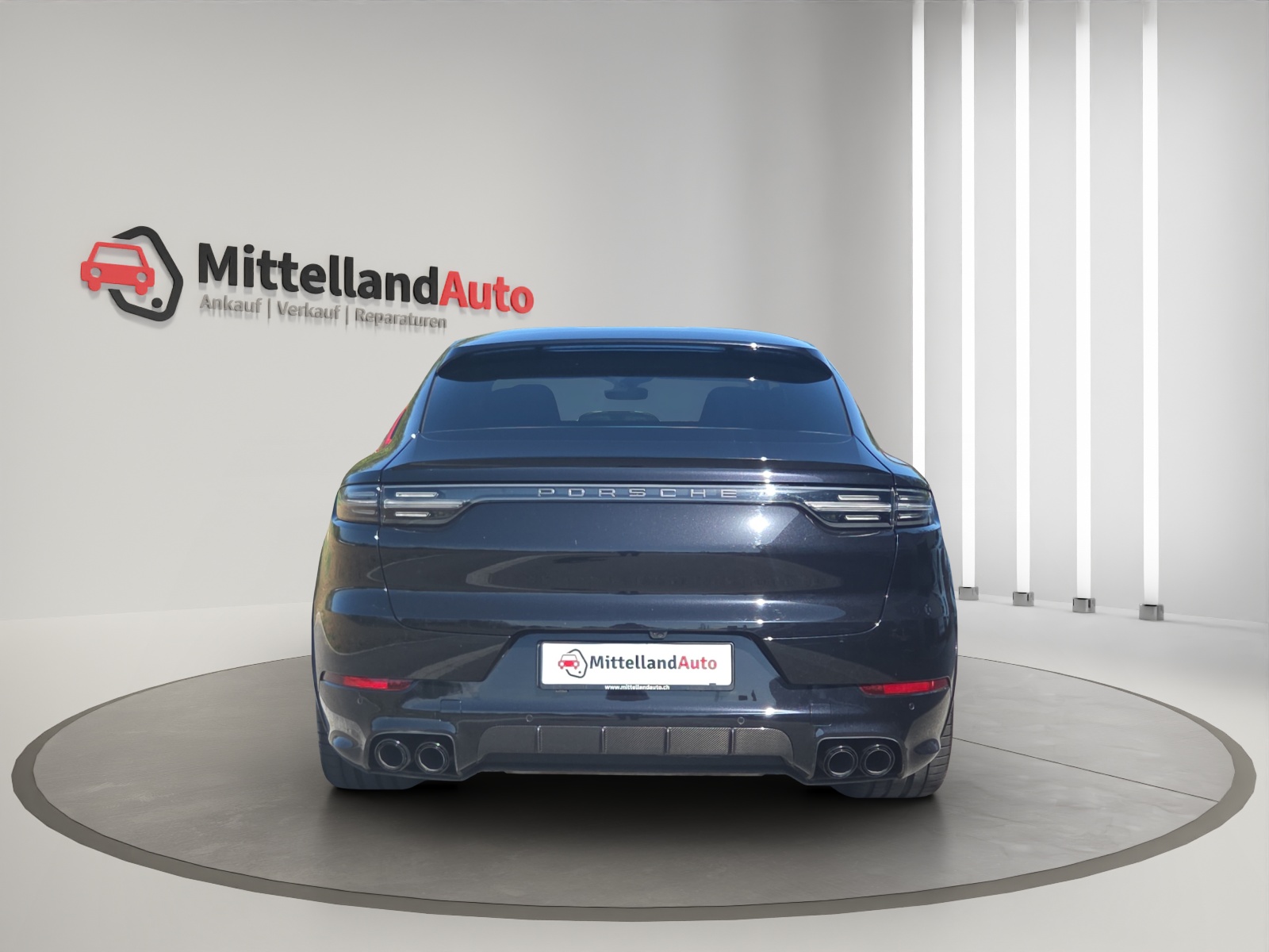 PORSCHE Cayenne Turbo Coupé S E-Hybrid-image-12