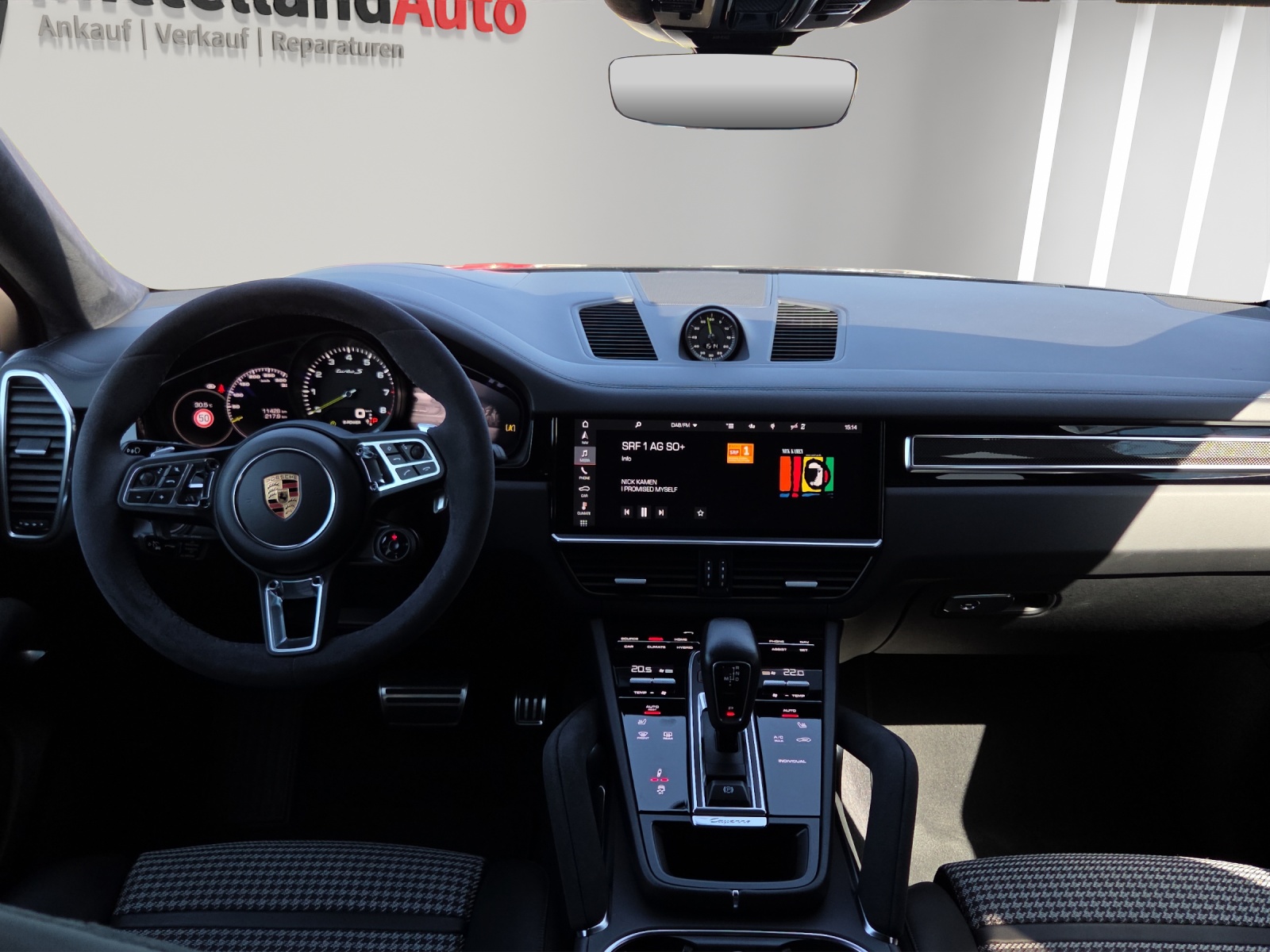 PORSCHE Cayenne Turbo Coupé S E-Hybrid-image-6
