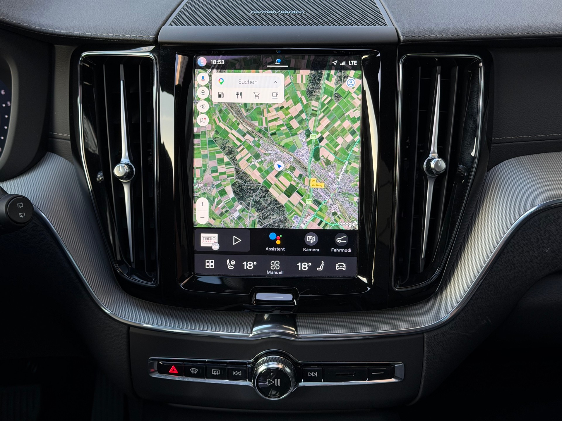 VOLVO XC60 B5 Benzin Mild Hybrid AWD Black Edition Geartronic-image-27