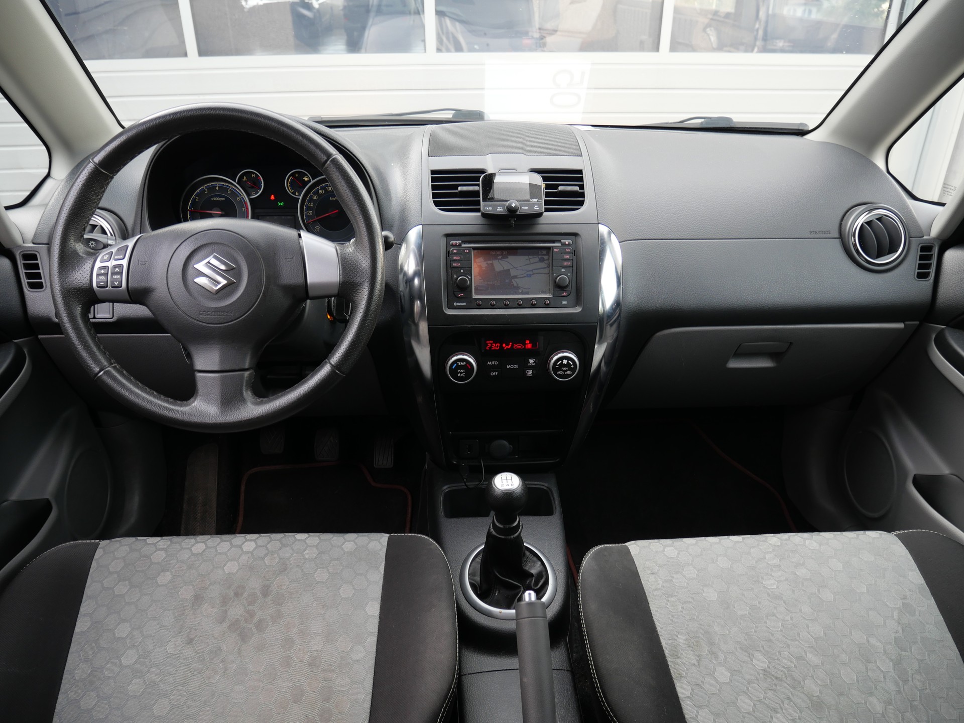 SUZUKI SX4 1.6 16V PizSulai 4WD-image-10