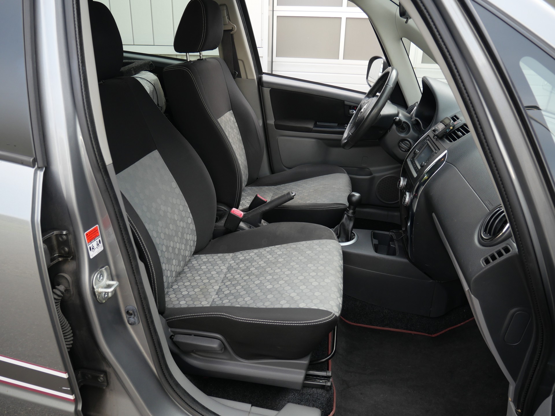 SUZUKI SX4 1.6 16V PizSulai 4WD-image-8