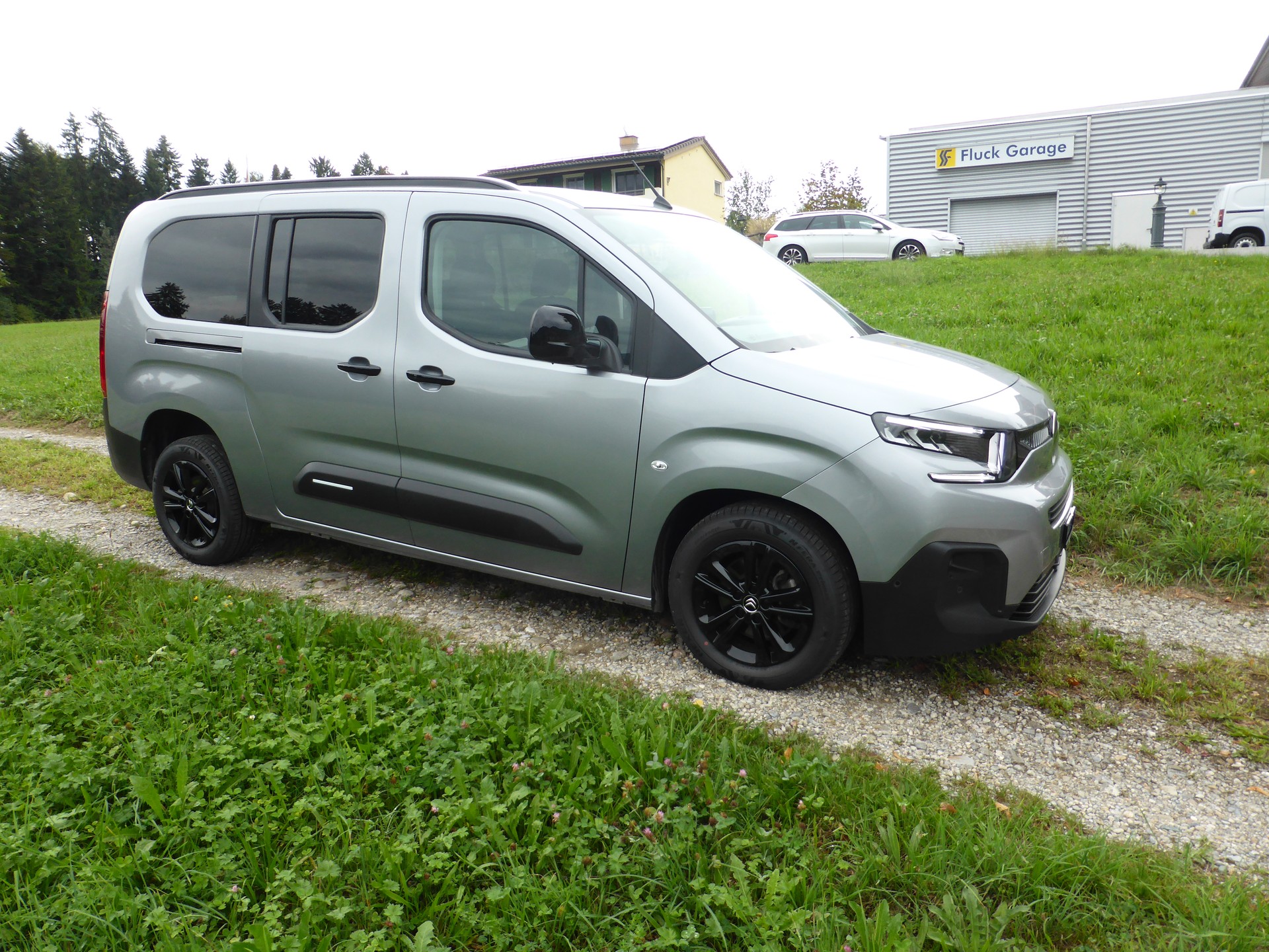 CITROEN Berlingo XL 1.5 BlueHDi 7 Plätze Max EAT8-image-5