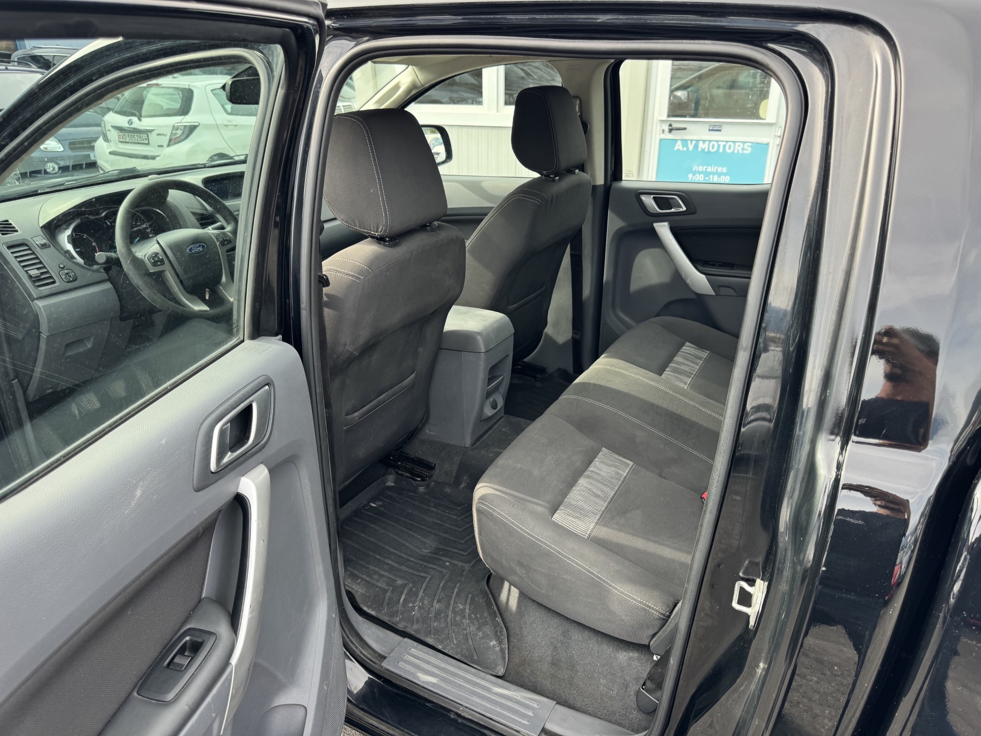 FORD Ranger XLT 2.2 TDCi 4x4-image-9