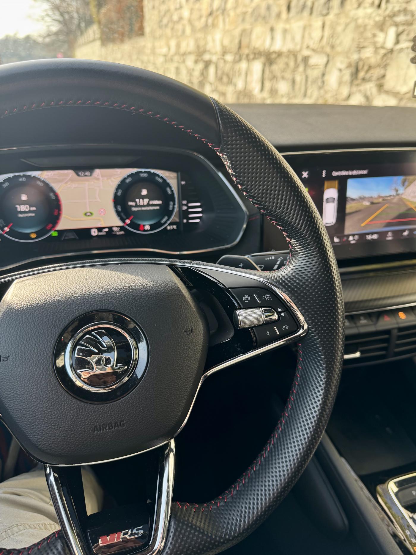 SKODA Octavia Combi 2.0 TSI DSG RS-image-5