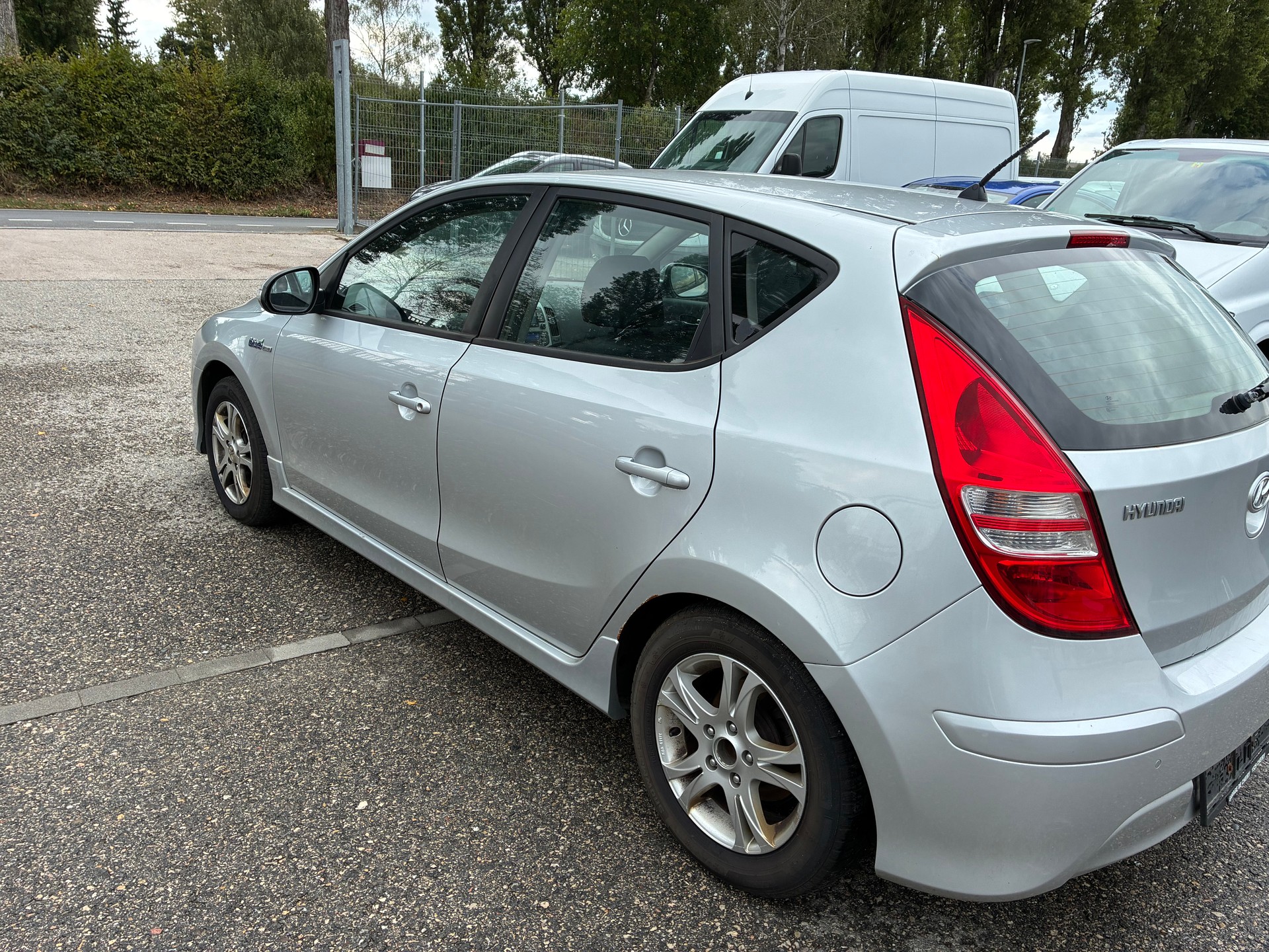 HYUNDAI i30 1.6 Style-image-4