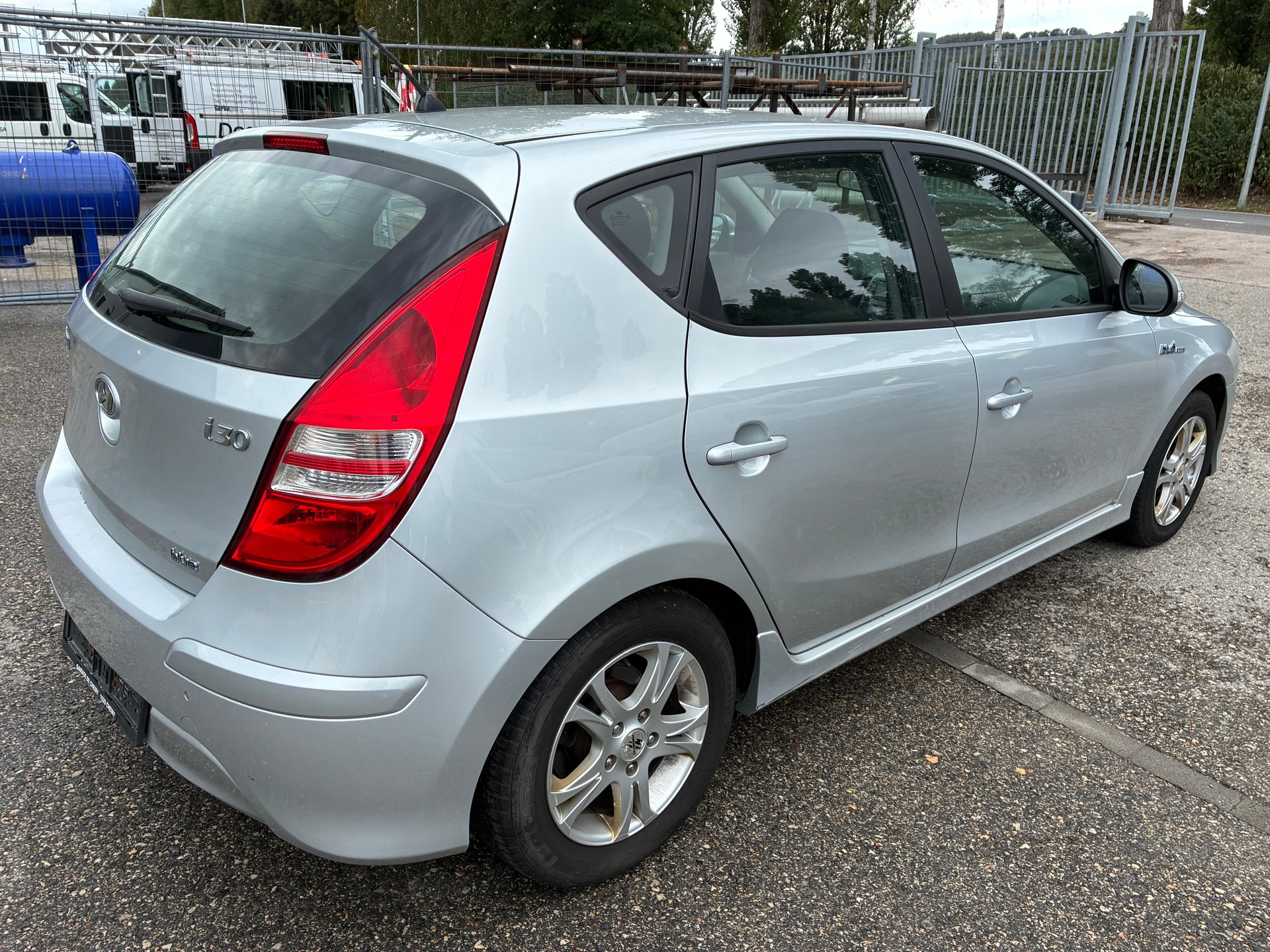 HYUNDAI i30 1.6 Style-image-6