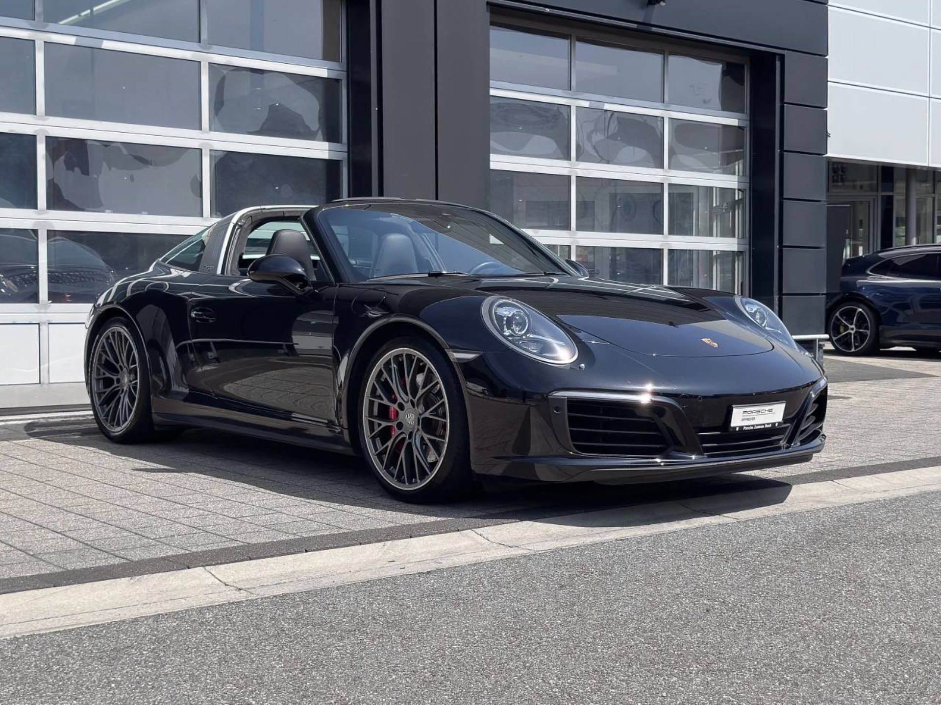 PORSCHE 911 Targa 4S-image-9
