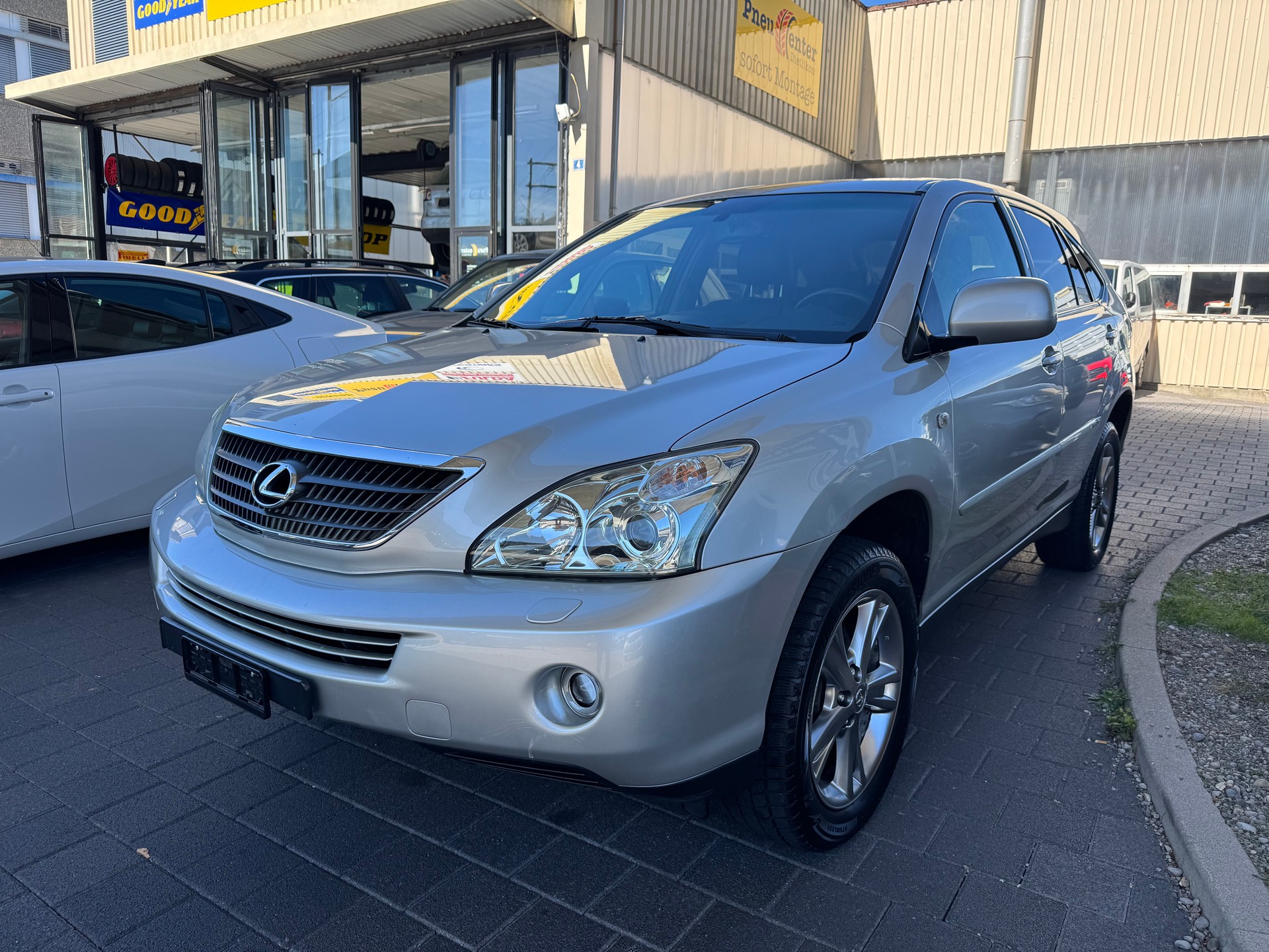 LEXUS RX 400h AWD Automatic-image-3