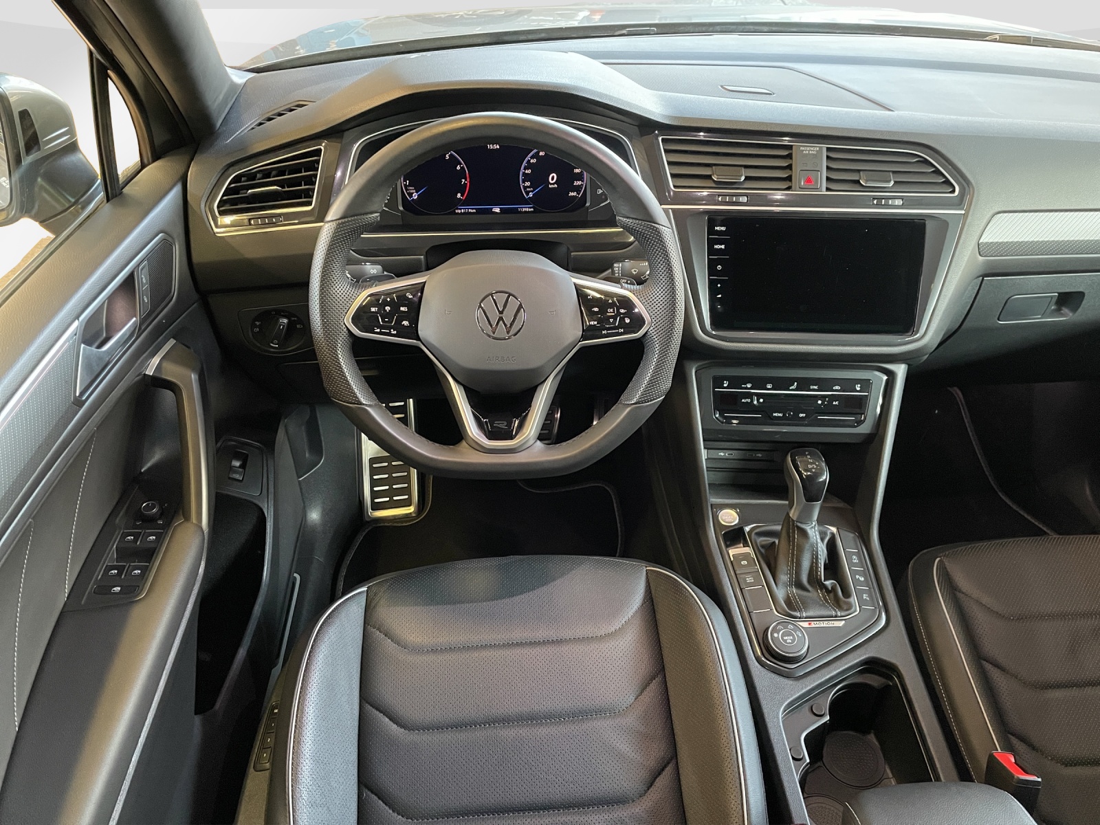 VW Tiguan Allspace 2.0 TSI R-Line DSG-image-9