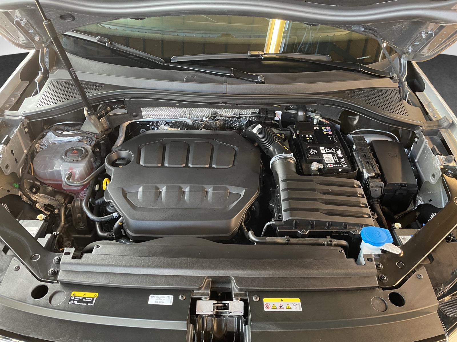 VW Tiguan Allspace 2.0 TSI R-Line DSG-image-16