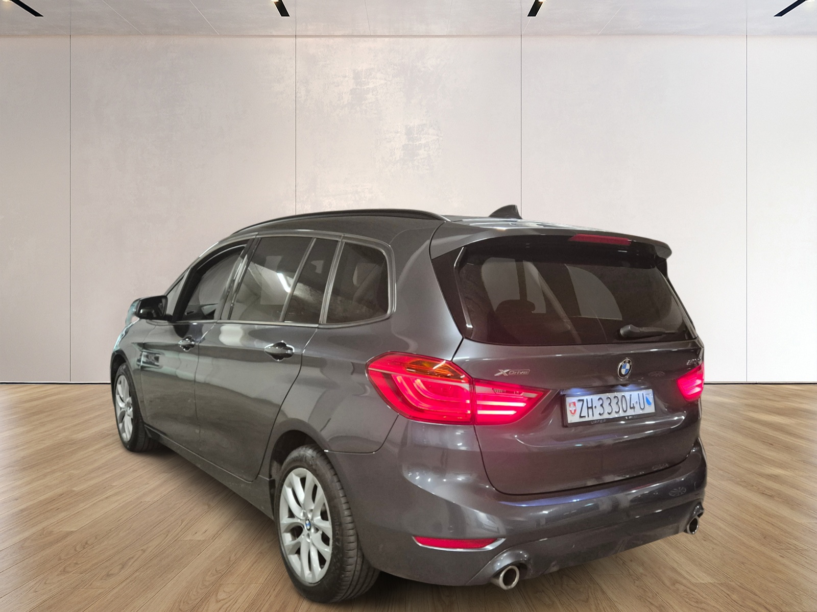 BMW 218d xDrive Gran Tourer Steptronic-image-8