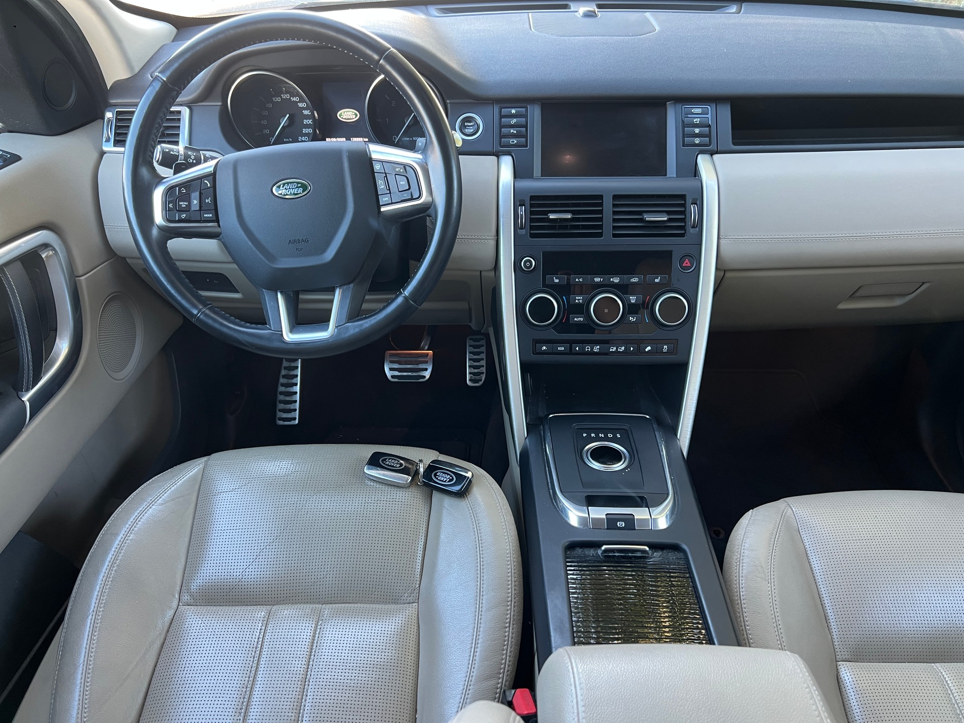 LAND ROVER Discovery Sport 2.0 TD4 HSE Luxury-image-7