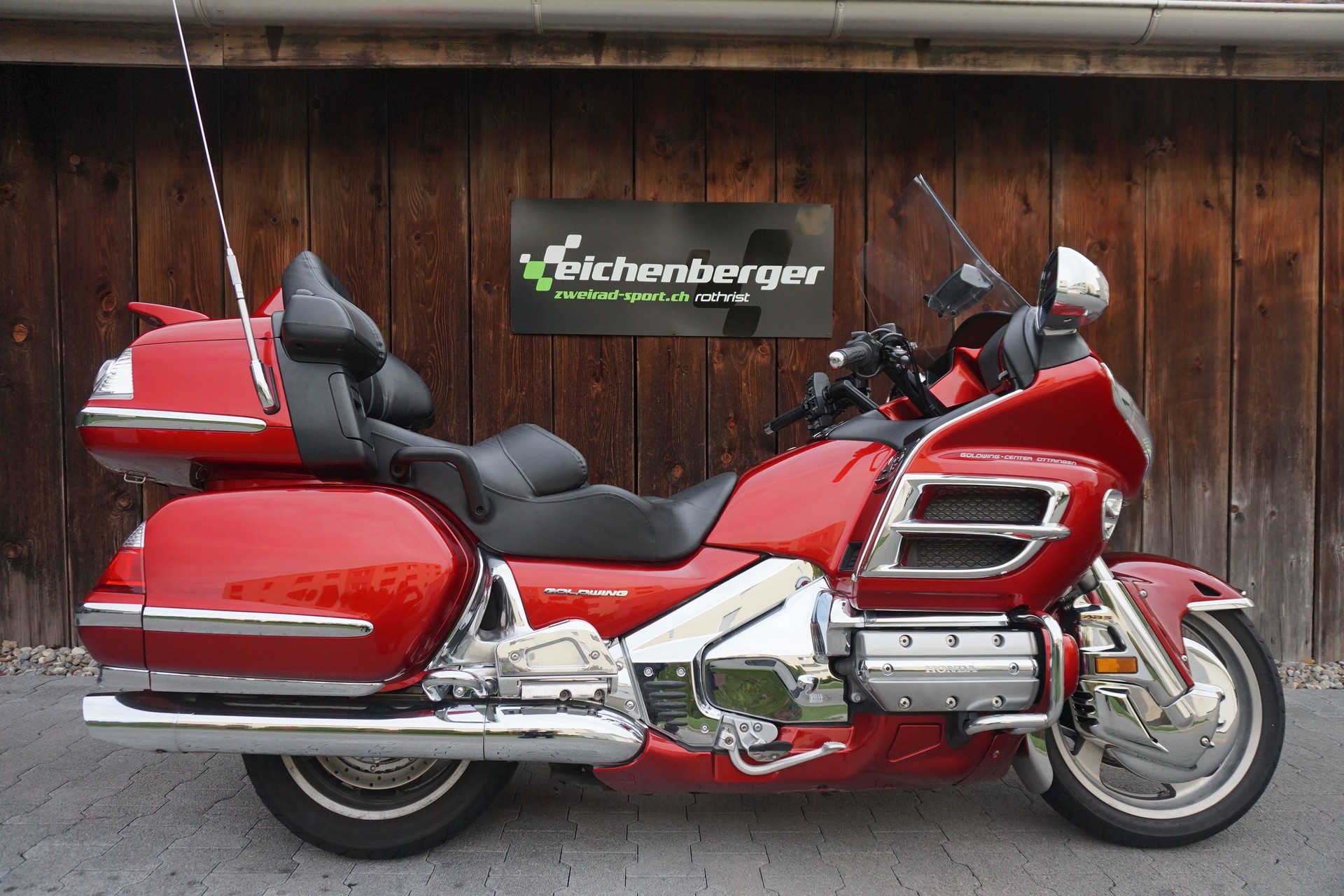 HONDA GL 1800 Goldwing-showroom-element-2