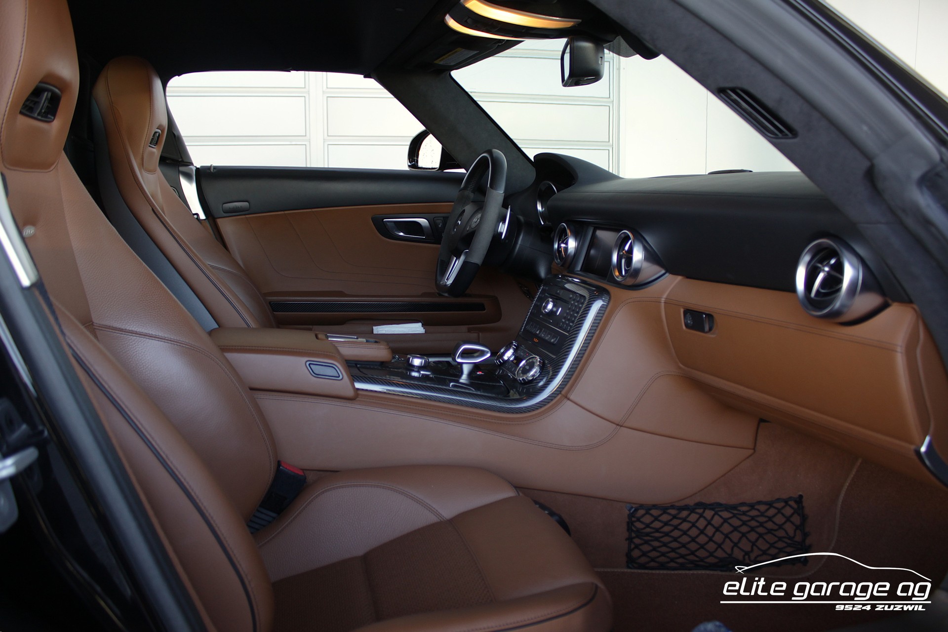 MERCEDES-BENZ SLS 63 AMG Speedshift-image-15