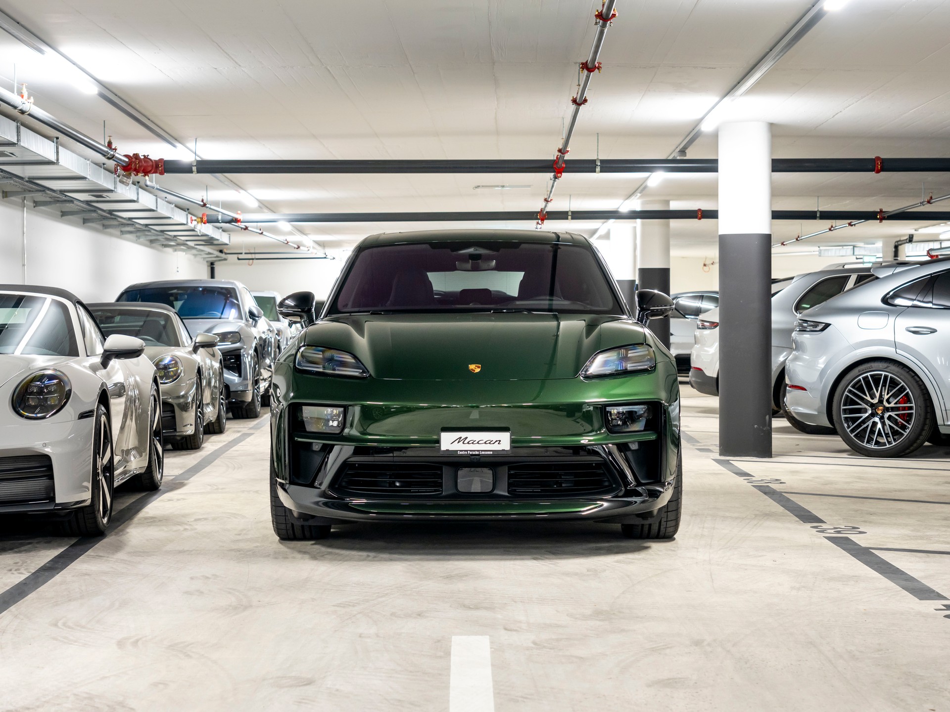 PORSCHE Macan 4 GTS 100kWh-showroom-element-3