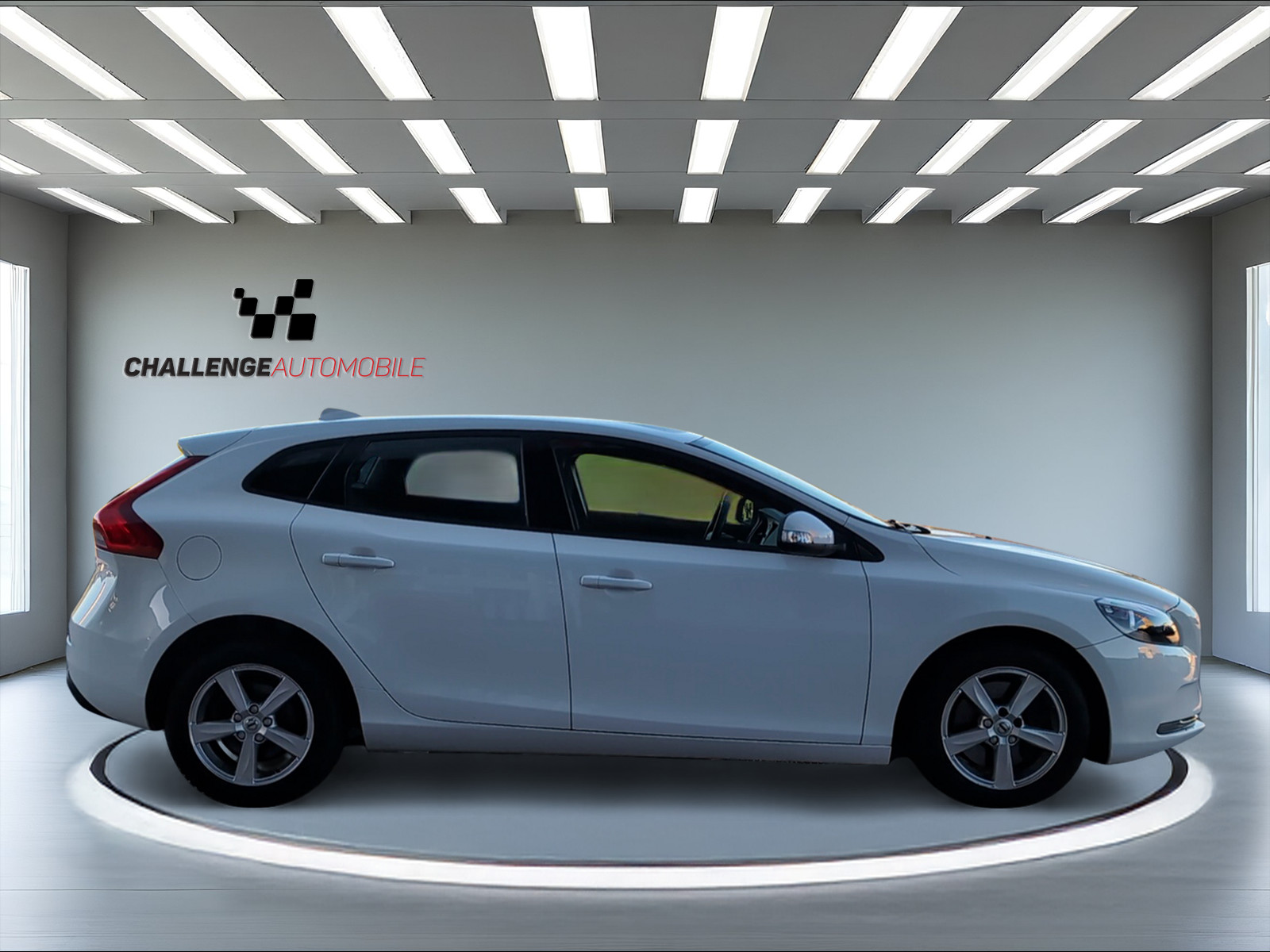 VOLVO V40 1.5 T2 Kinetic S/S-image-7