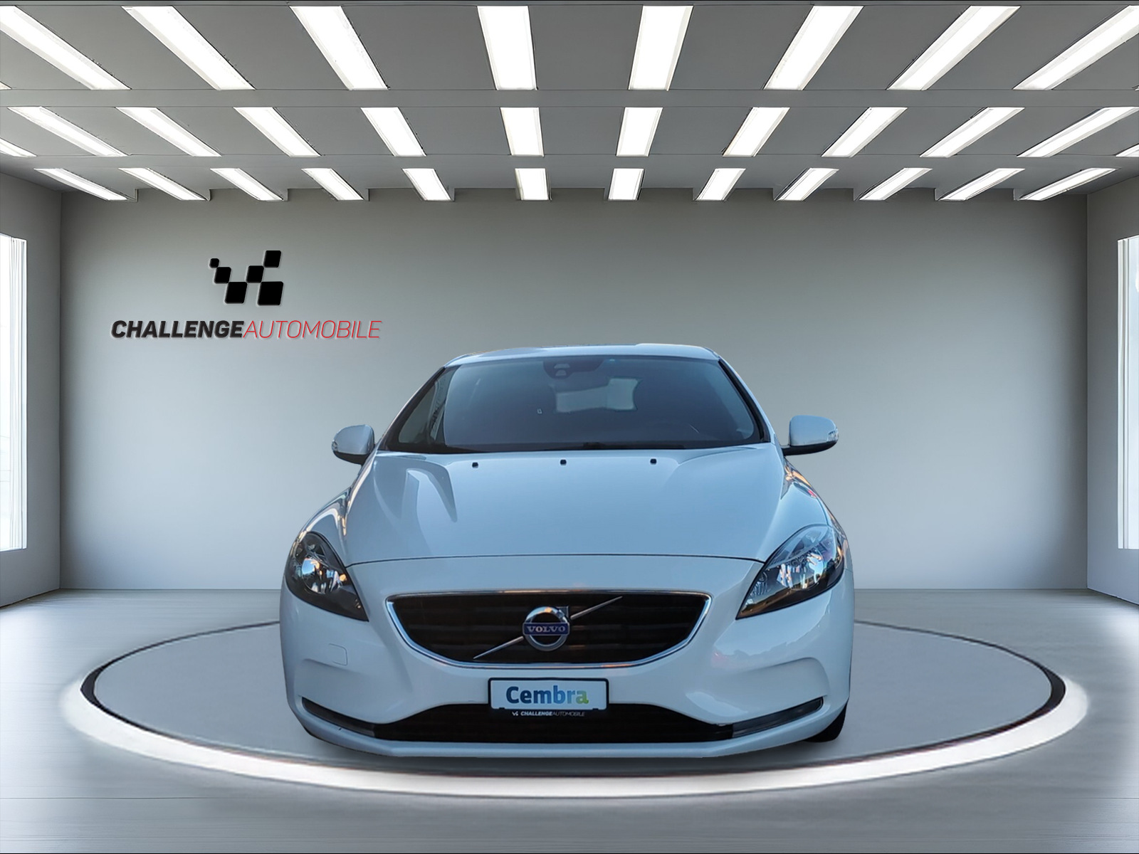 VOLVO V40 1.5 T2 Kinetic S/S-image-1