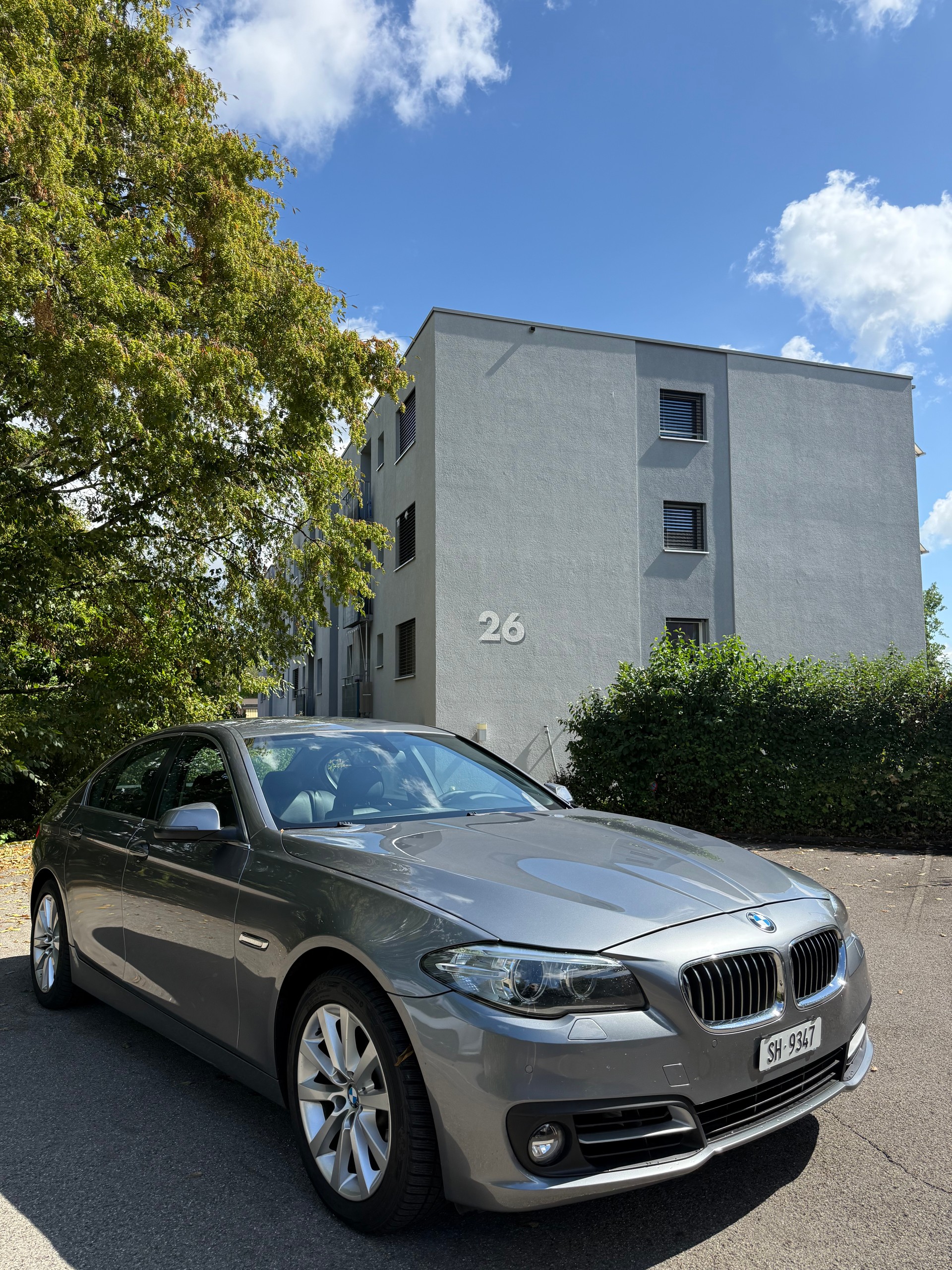 BMW 520d xDrive-image-0