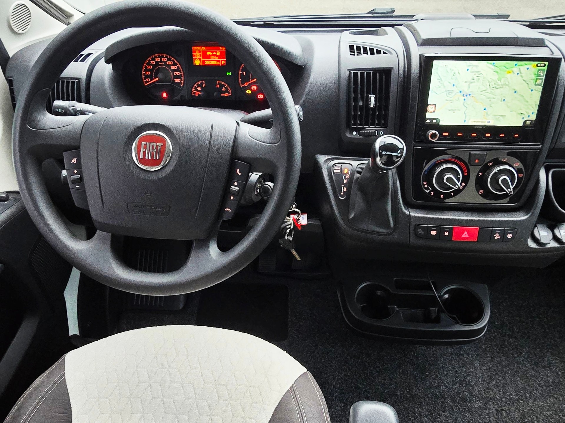 CHALLENGER GRAPHITE 260 GRAPHITE EDITION 2,3 DIESEL 9G-AUTOMAT FIAT DUCATO MJ 140-image-13