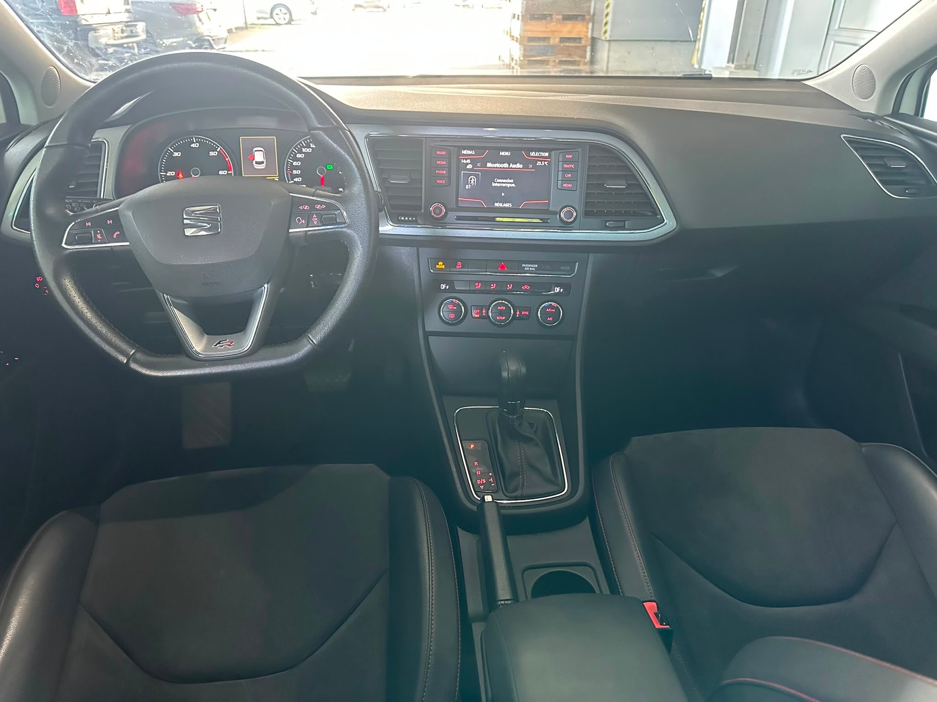 SEAT Leon 2.0 TDI FR Line DSG-image-10
