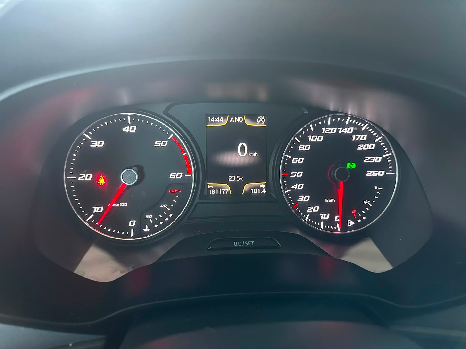 SEAT Leon 2.0 TDI FR Line DSG-image-9