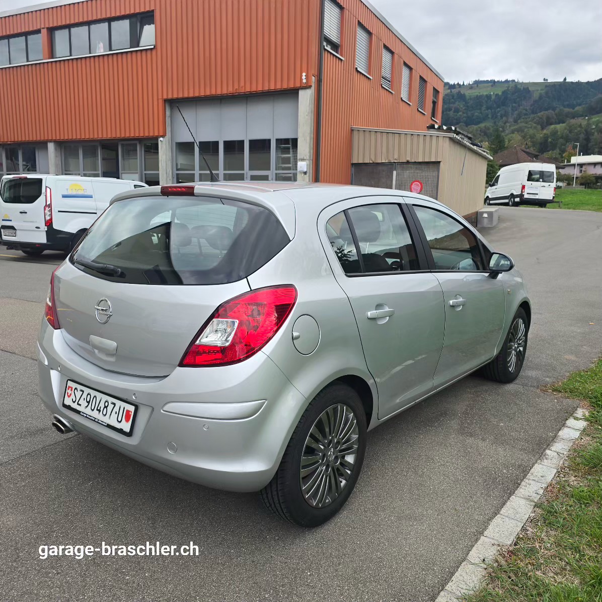 OPEL Corsa 1.4 Turbo Active Edition-image-4