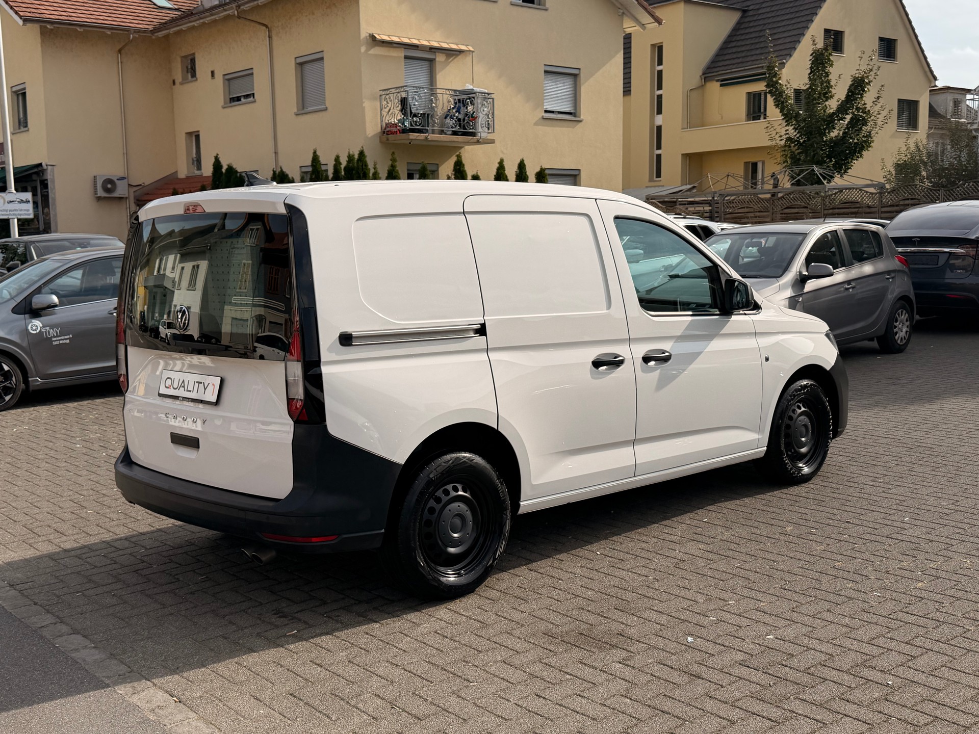 VW Caddy Cargo 2.0TDI Entry-image-6