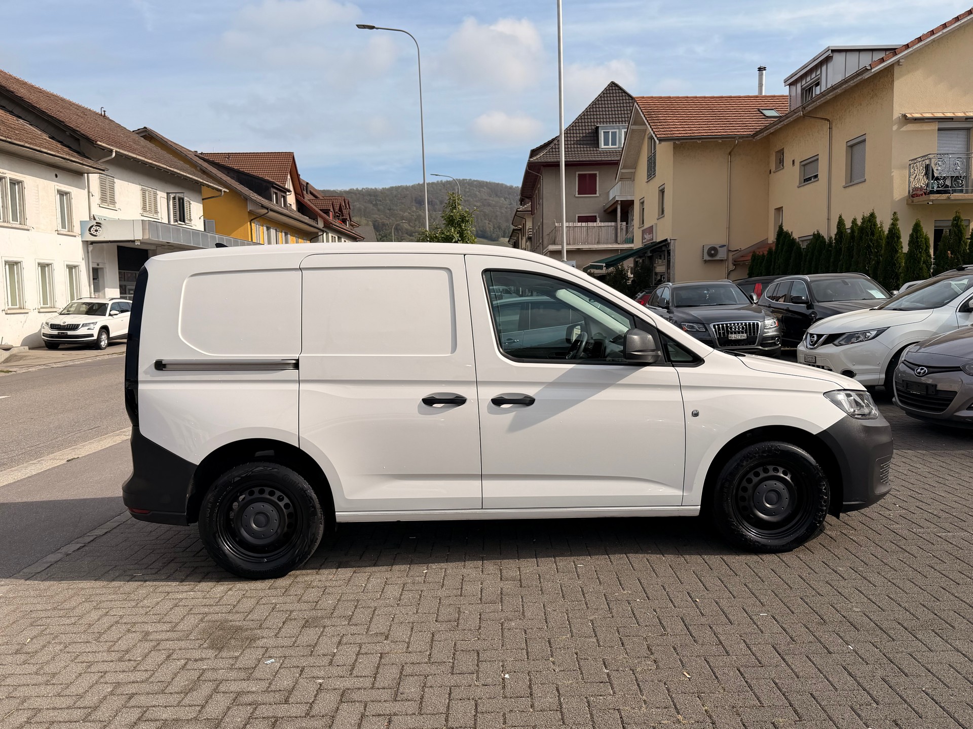 VW Caddy Cargo 2.0TDI Entry-image-5