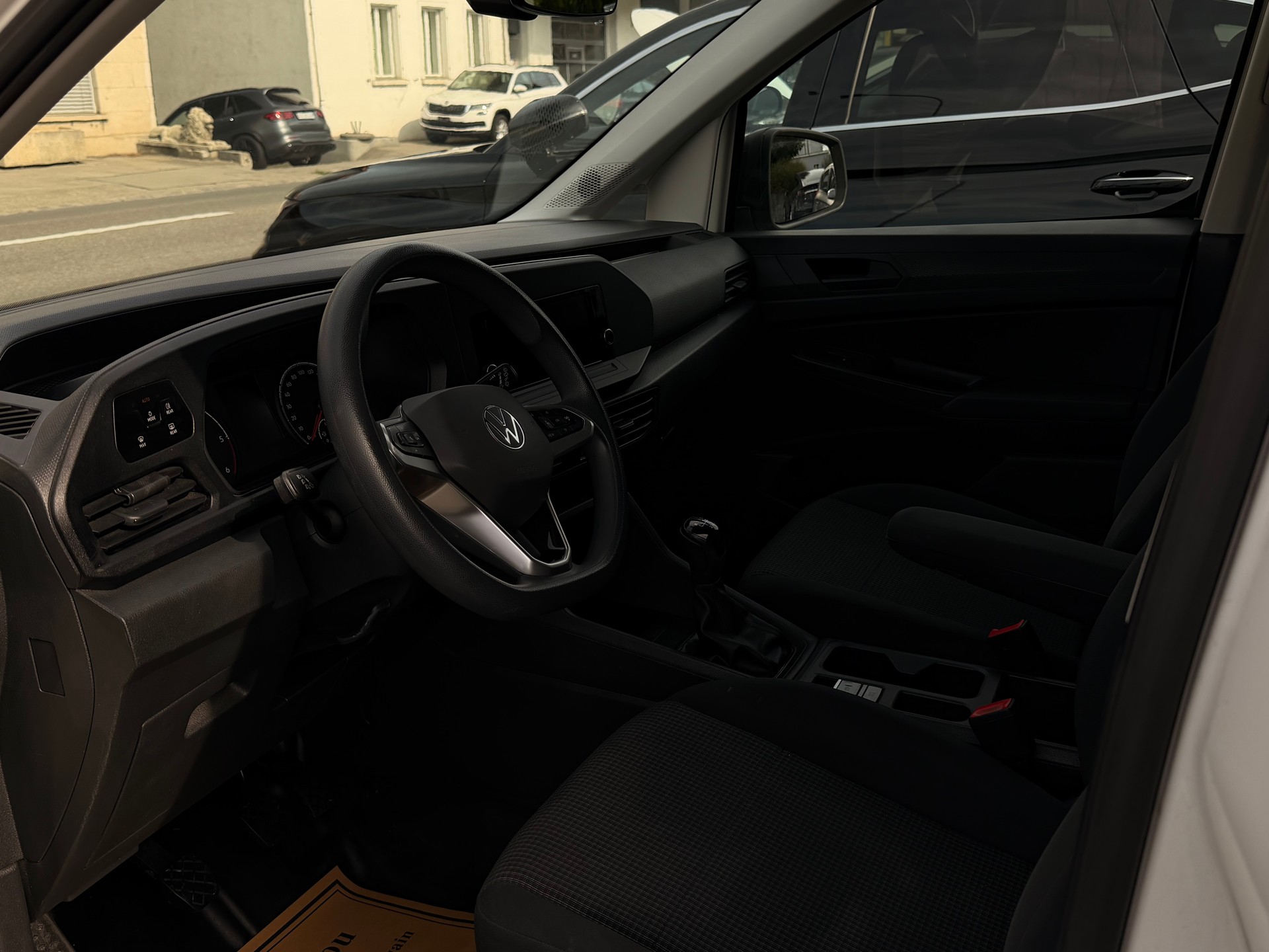 VW Caddy Cargo 2.0TDI Entry-image-14