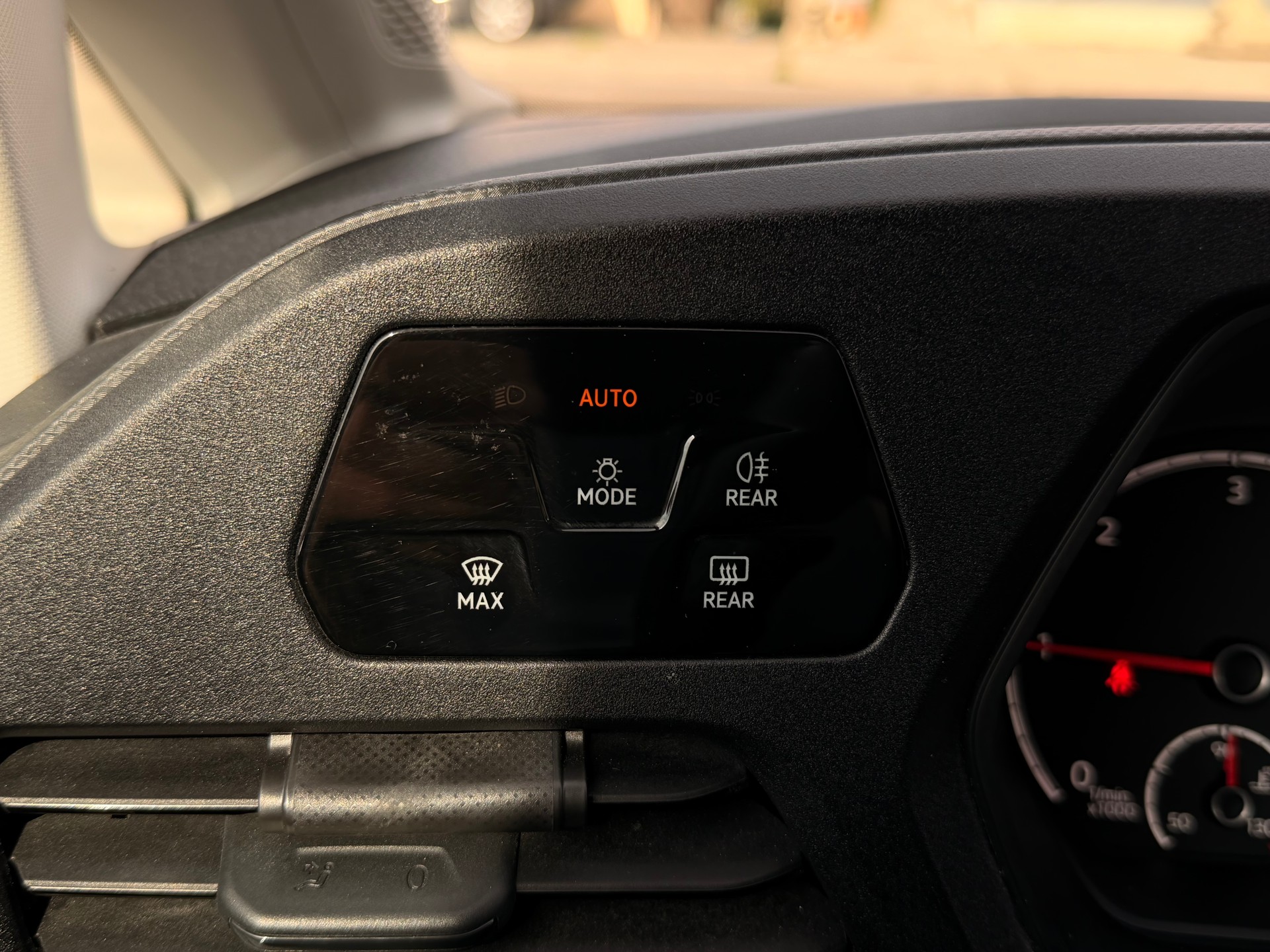 VW Caddy Cargo 2.0TDI Entry-image-10