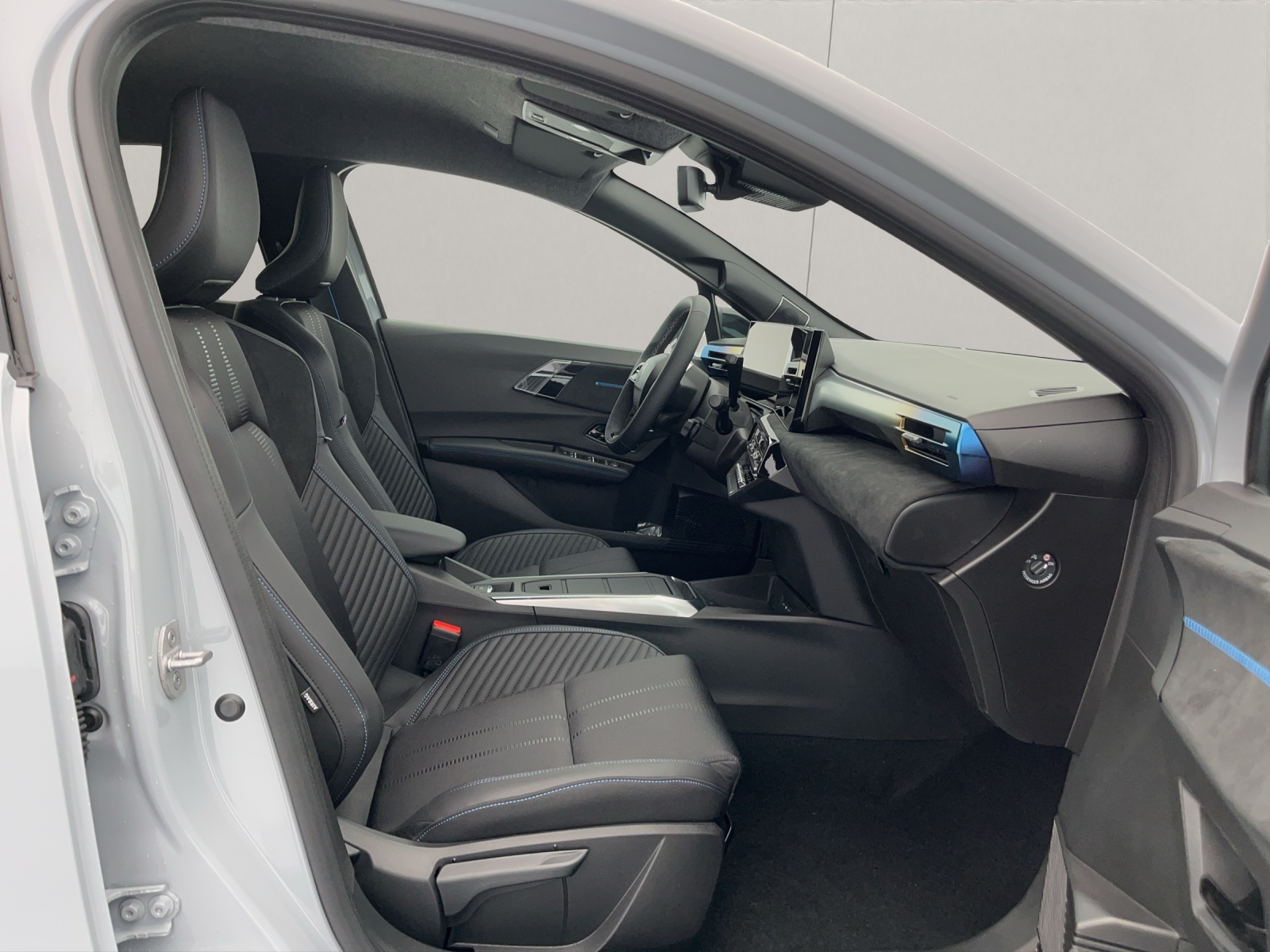 RENAULT Clio 1.8 E-Tech esprit Alpine-image-15