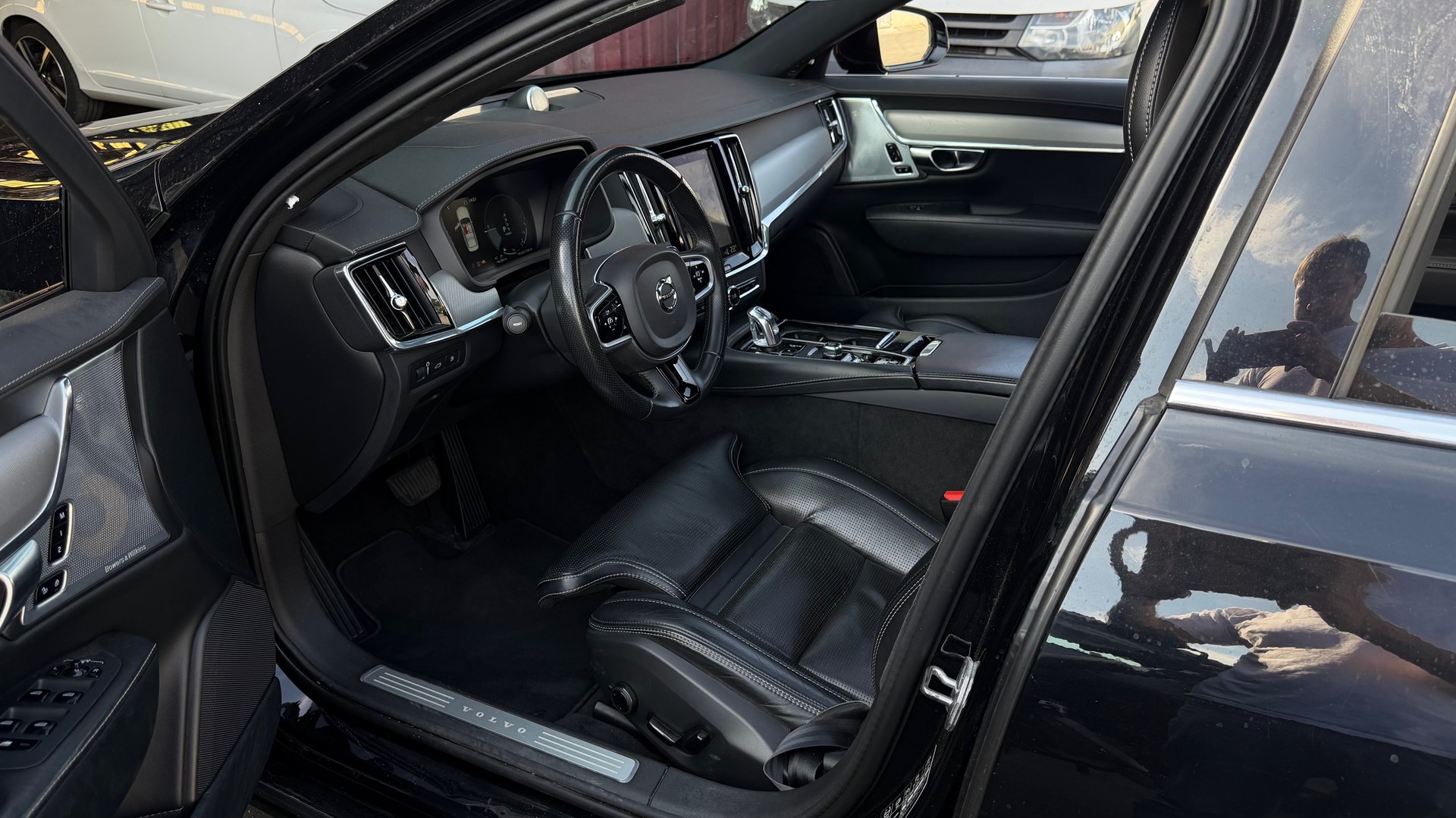 VOLVO S90 T8 eAWD Twin Engine Inscription Geartronic-image-9