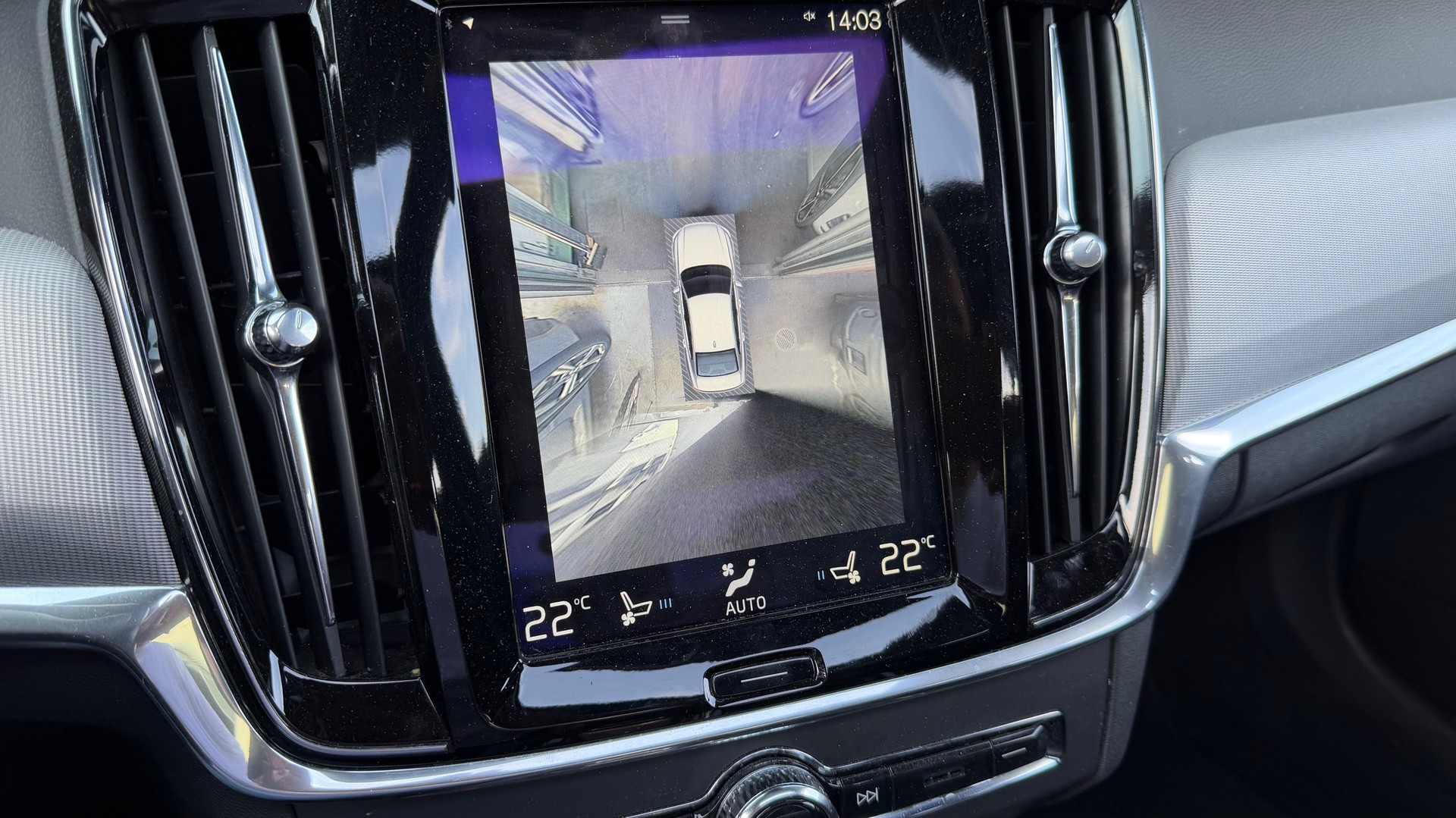 VOLVO S90 T8 eAWD Twin Engine Inscription Geartronic-image-14