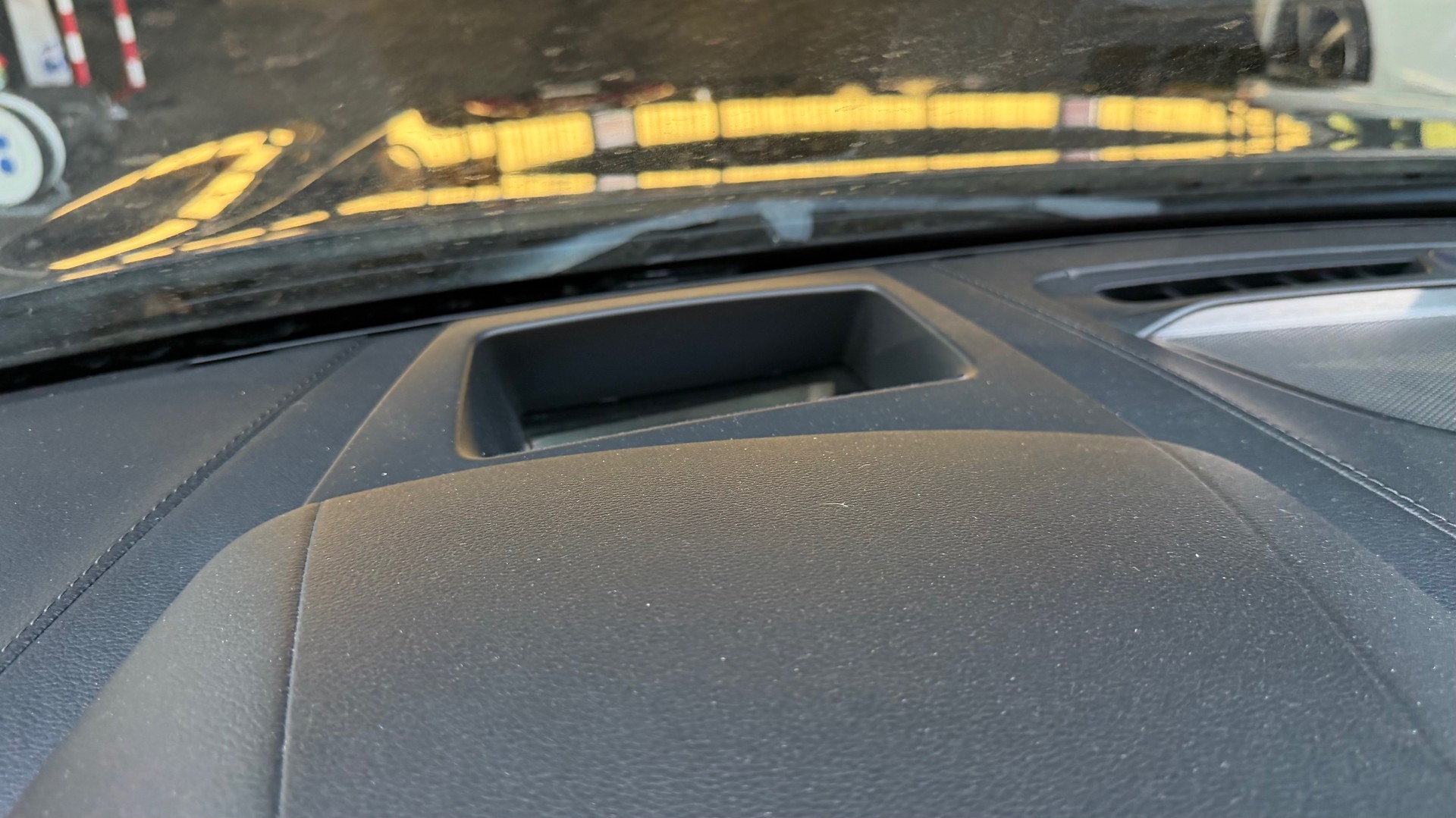 VOLVO S90 T8 eAWD Twin Engine Inscription Geartronic-image-13