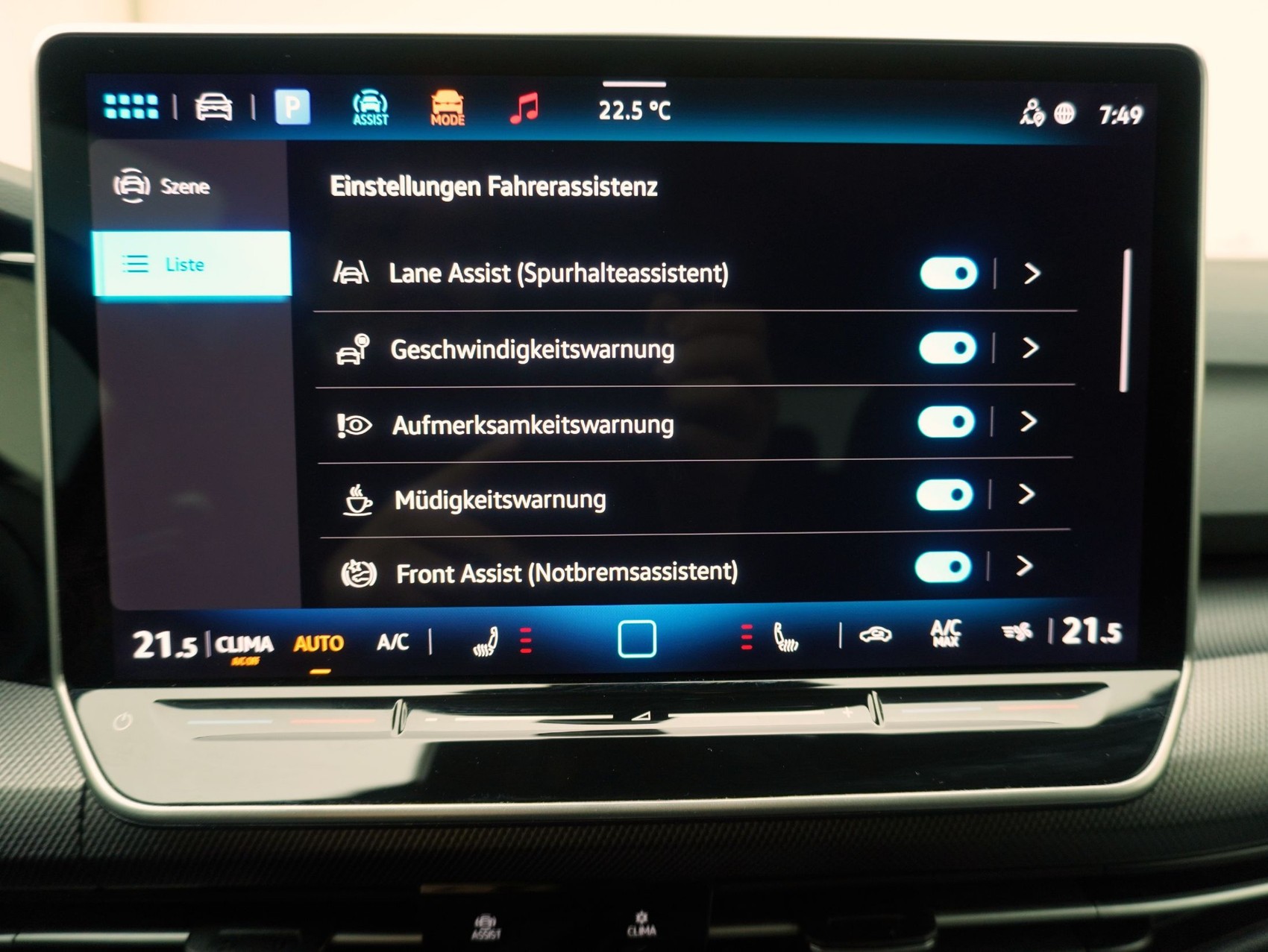 VW Golf 8.5 2.0 TSI DSG R-Line Black Style 4Motion **VW Werksgarantie bis 12/2030**-image-27