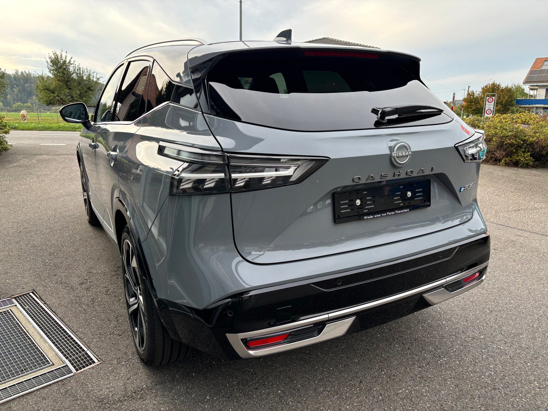 NISSAN Qashqai 1.5 VC-T Tekna+-image-2