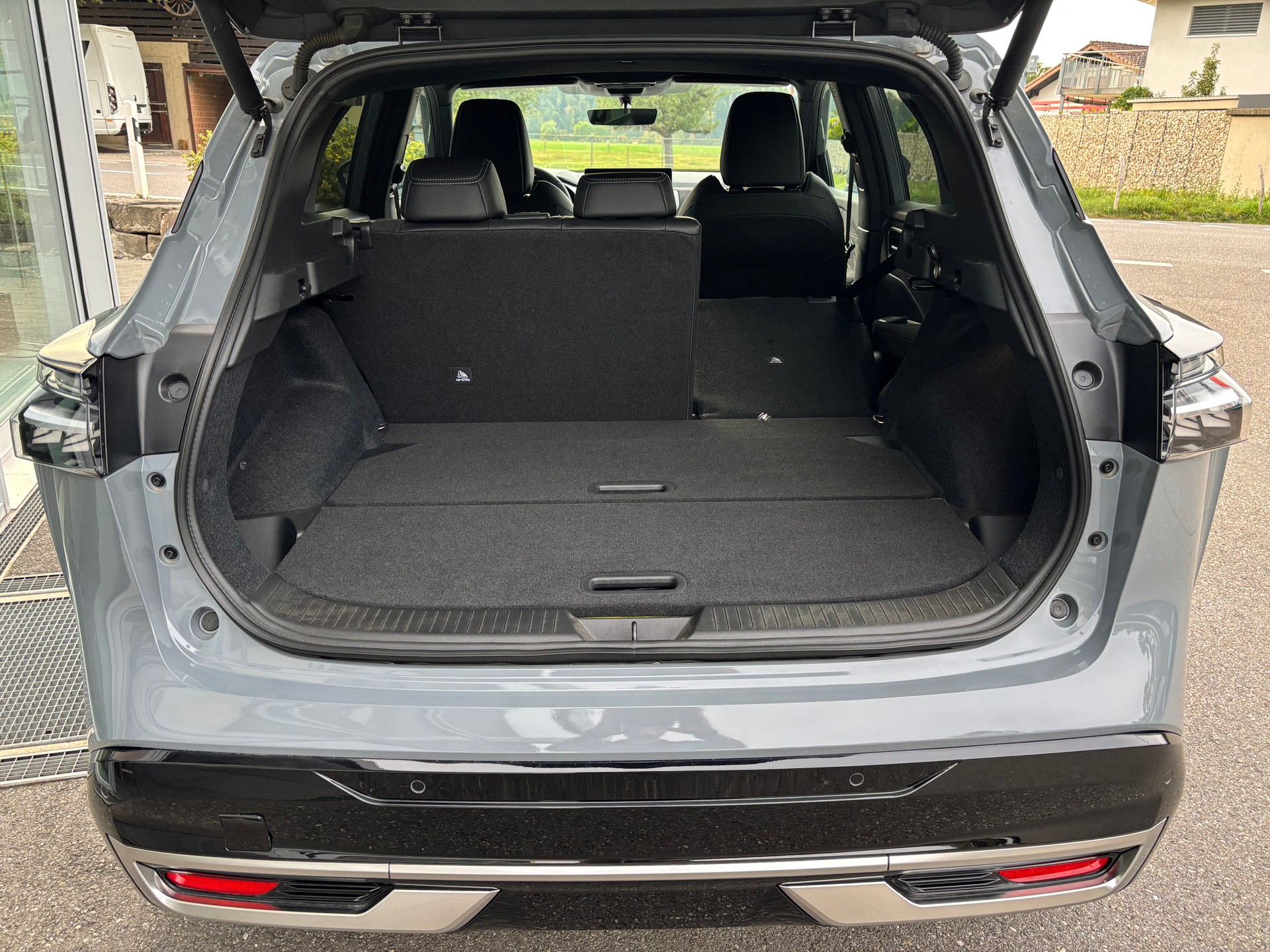 NISSAN Qashqai 1.5 VC-T Tekna+-image-5