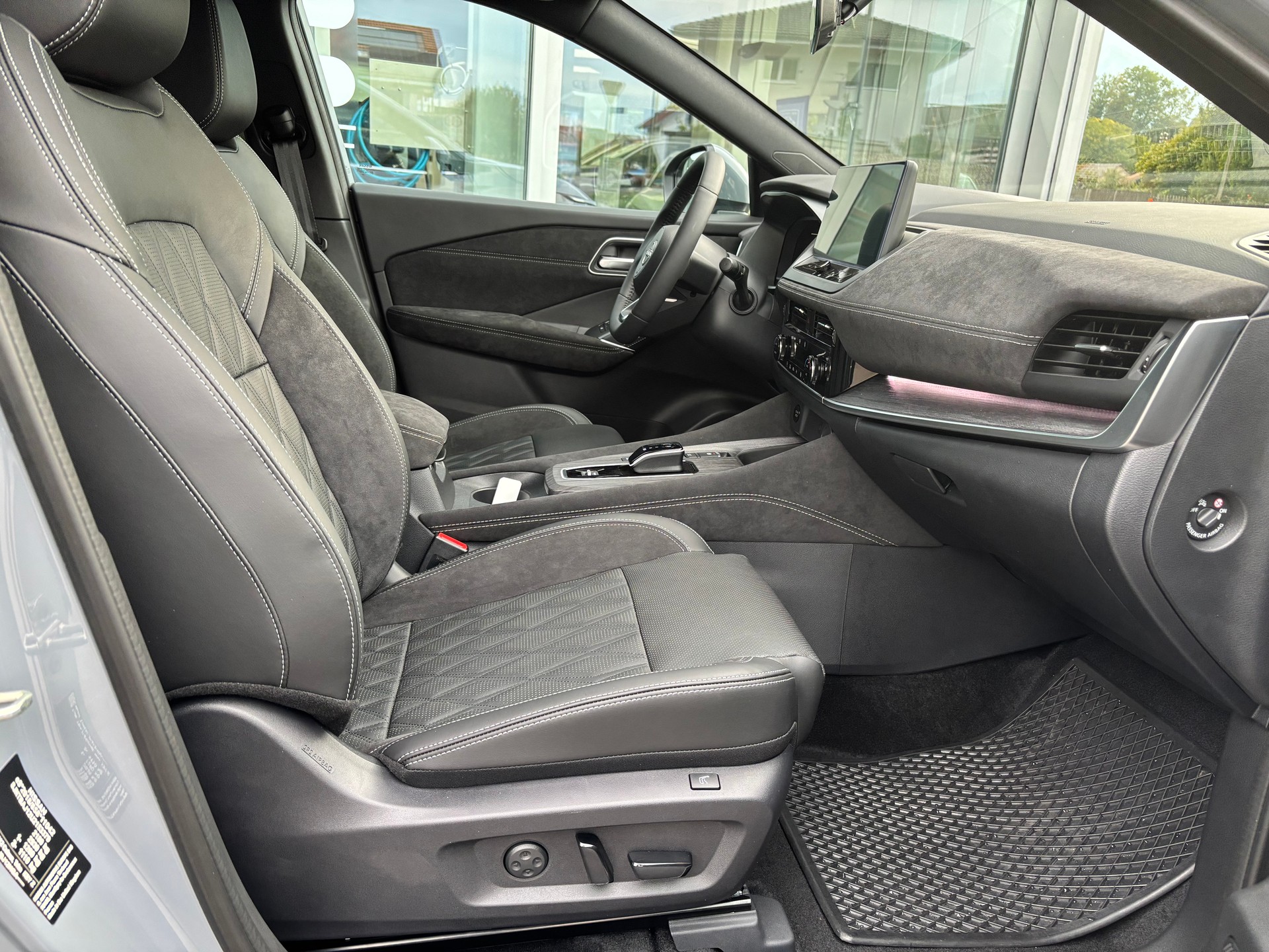 NISSAN Qashqai 1.5 VC-T Tekna+-image-7