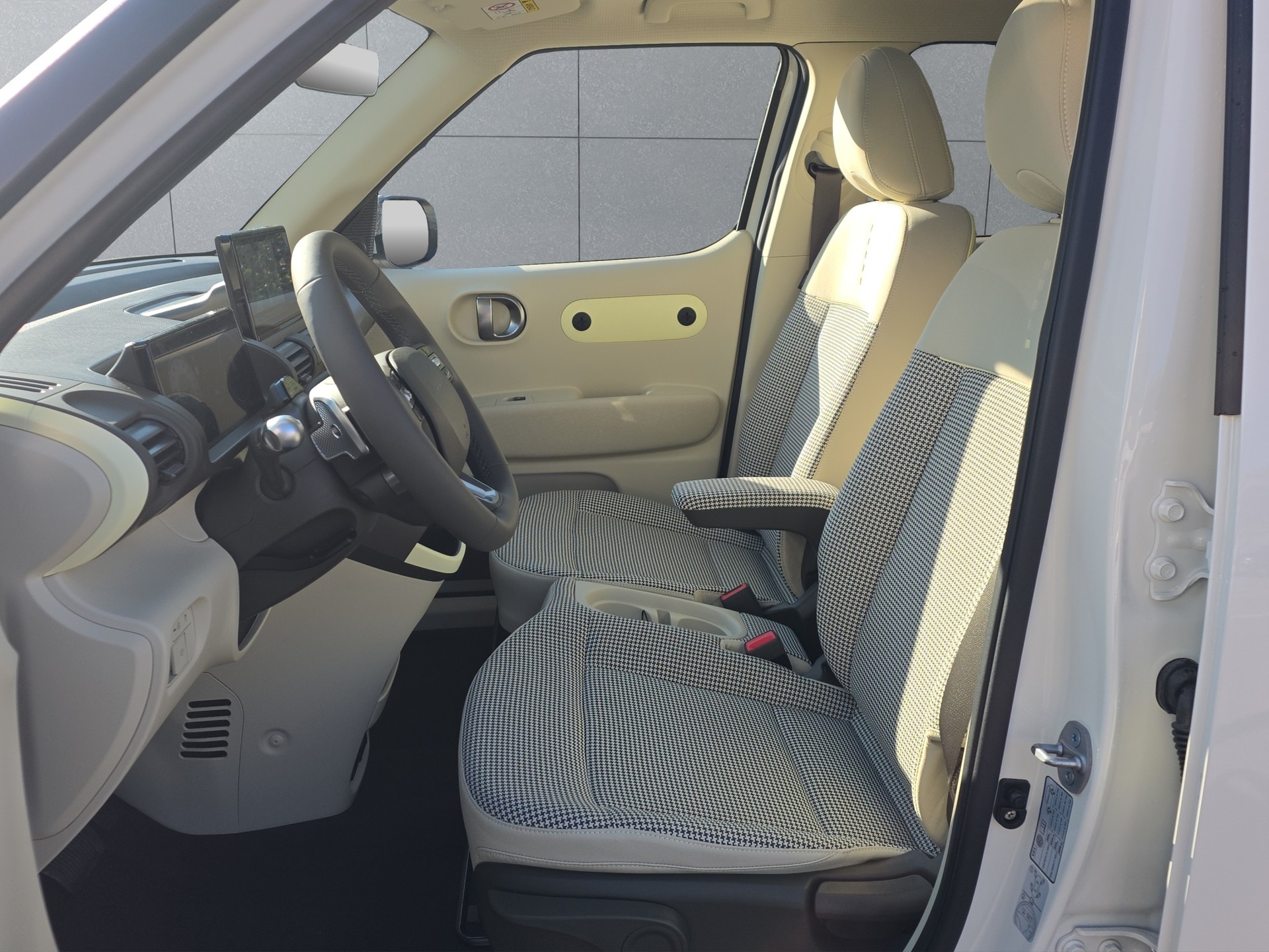 HYUNDAI Inster 49 kWh Electric Vertex-image-8