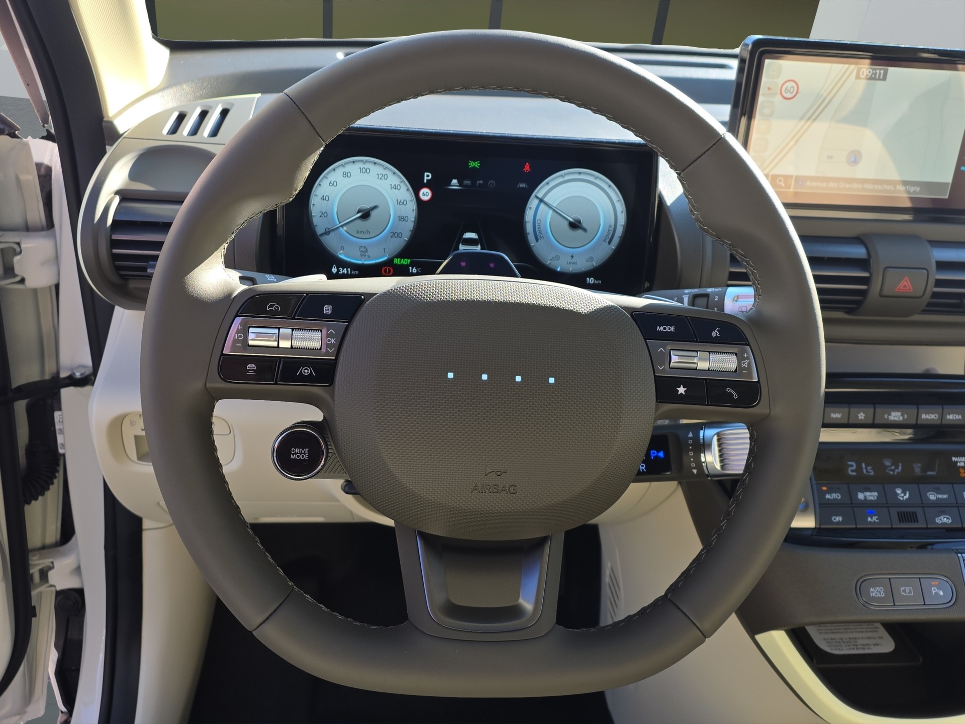 HYUNDAI Inster 49 kWh Electric Vertex-image-9