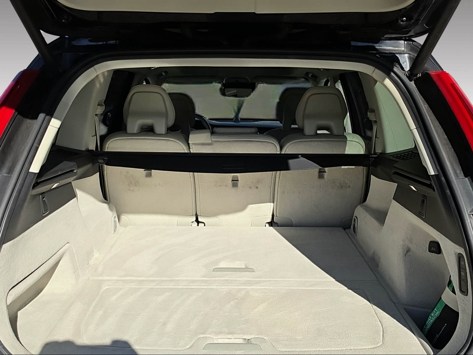 VOLVO XC90 2.0 D5 Inscription 5P. AWD-image-17
