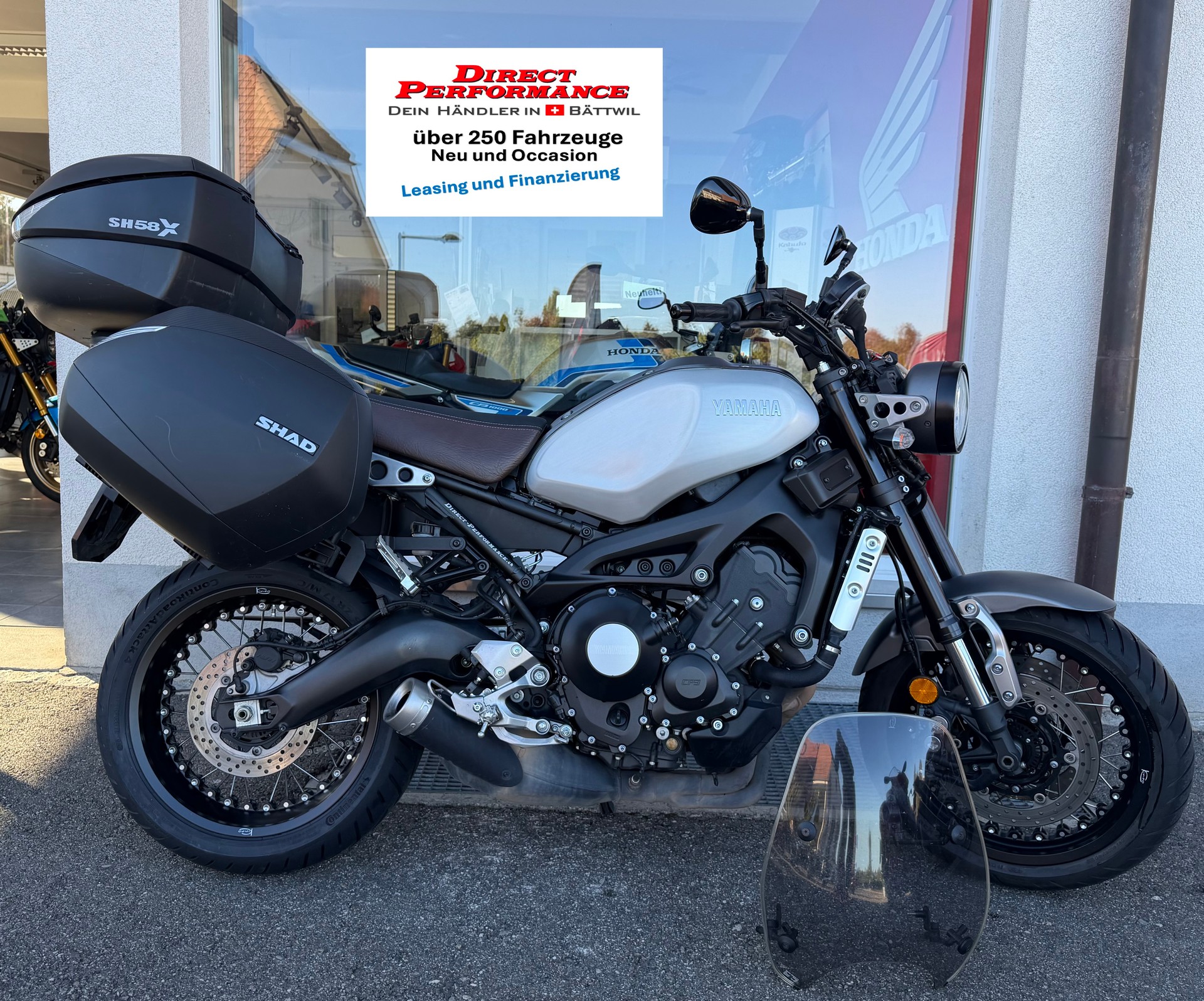 YAMAHA XSR 900 *** KINEO FELGEN ***