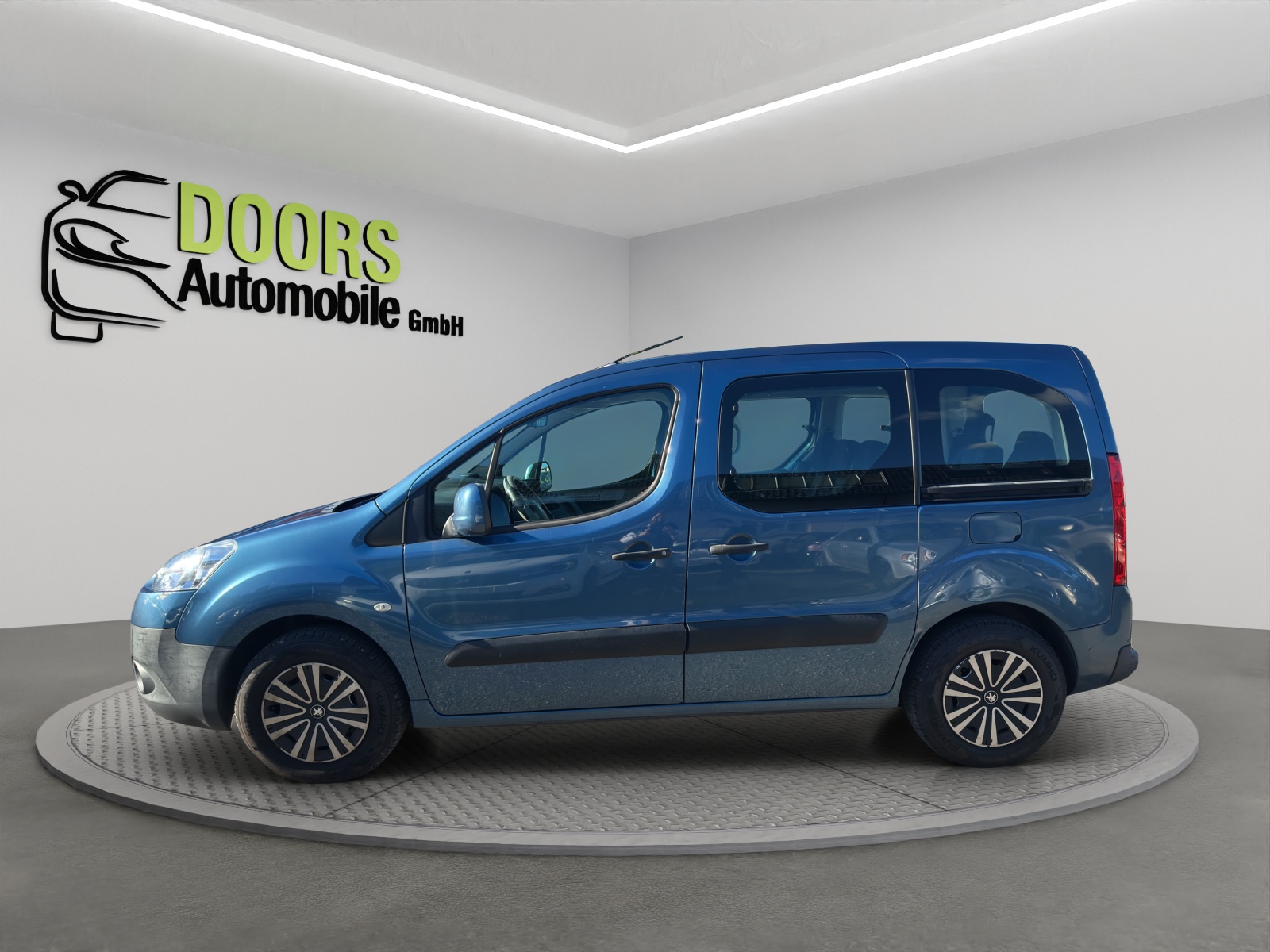 PEUGEOT Partner 1.6 e-HDI Family-image-6