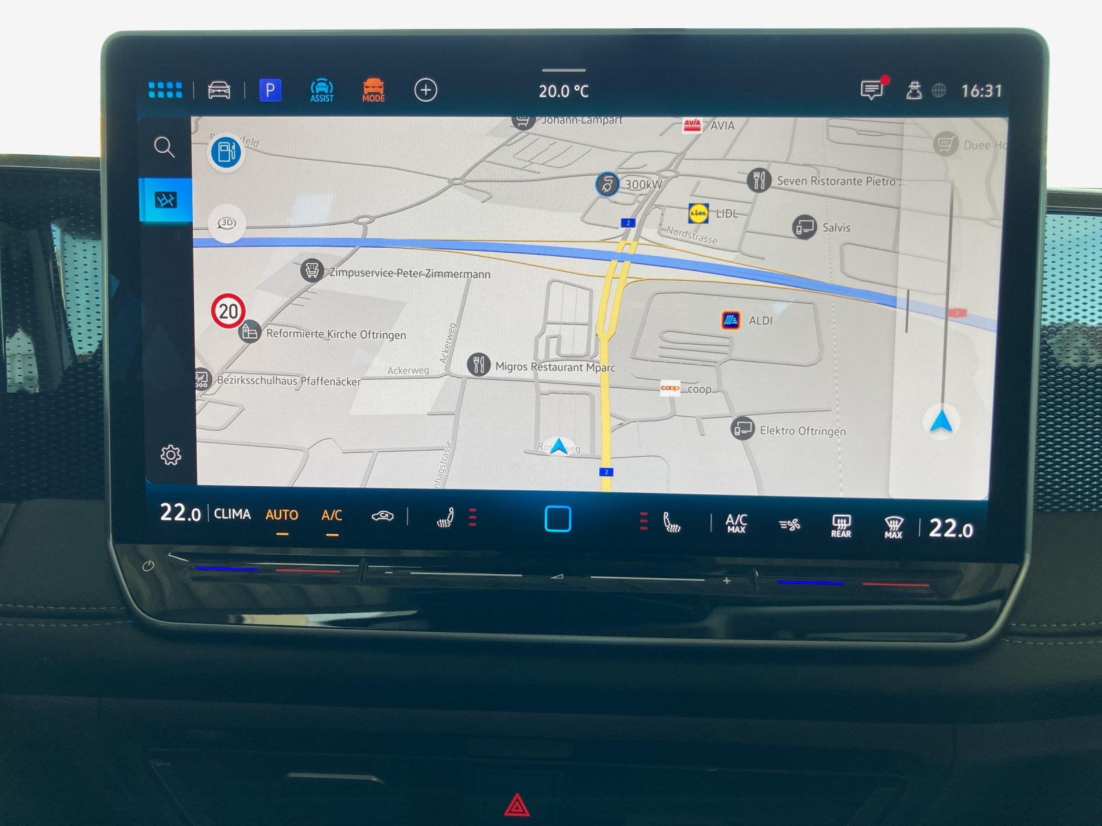 VW Tiguan 2.0 TSI DSG Life 4Motion-image-13