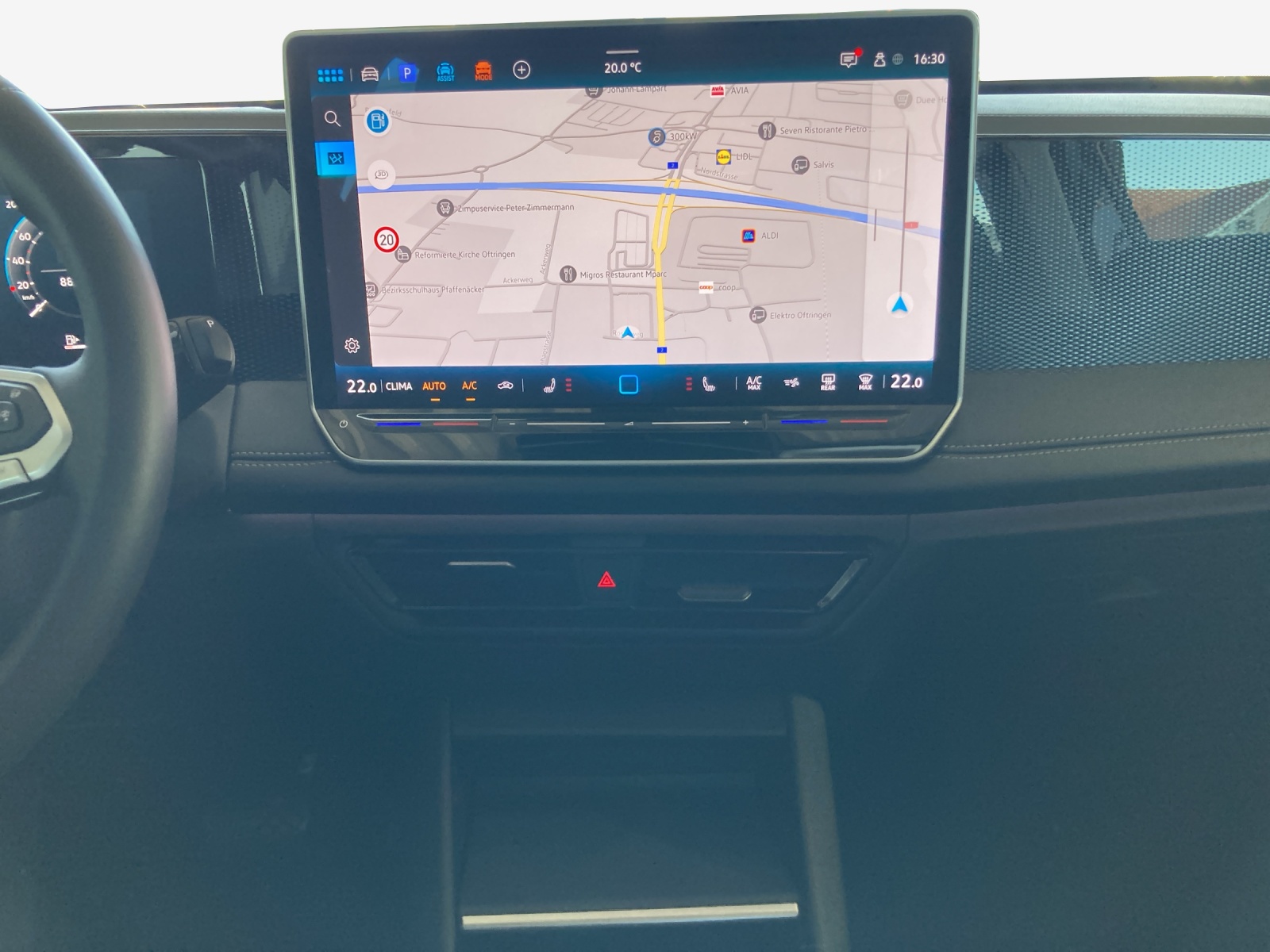 VW Tiguan 2.0 TSI DSG Life 4Motion-image-10