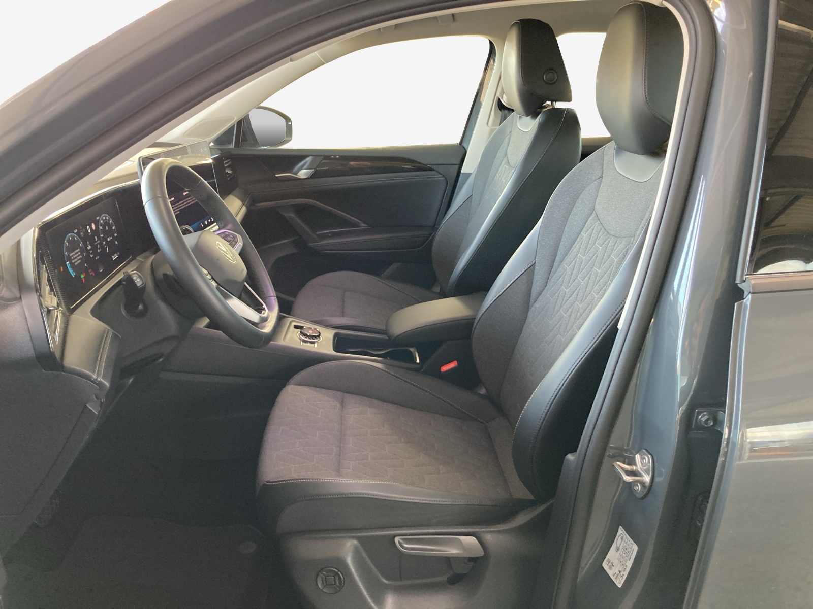 VW Tiguan 2.0 TSI DSG Life 4Motion-image-7