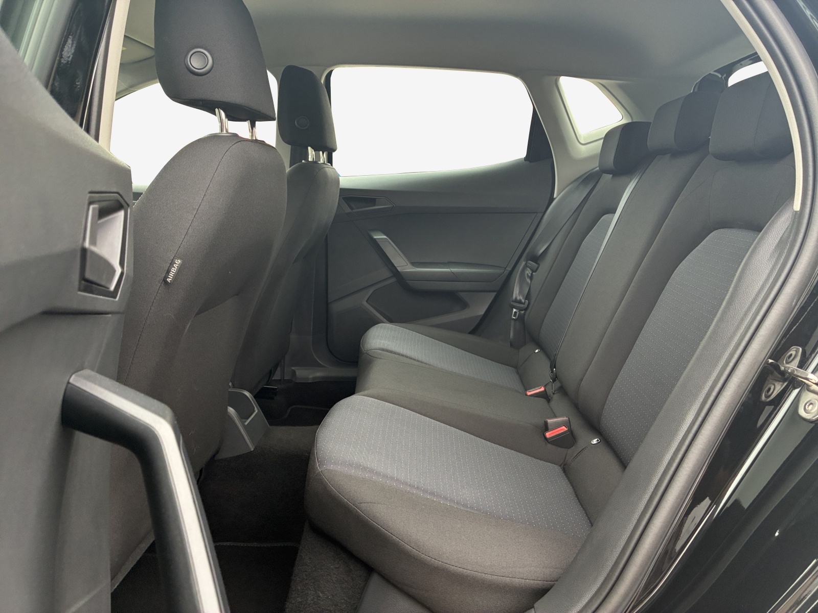 SEAT Ibiza 1.0 EcoTSI GO DSG-image-11