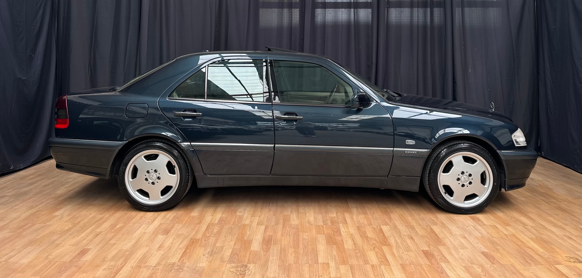 MERCEDES-BENZ C 280 Elégance-image-2