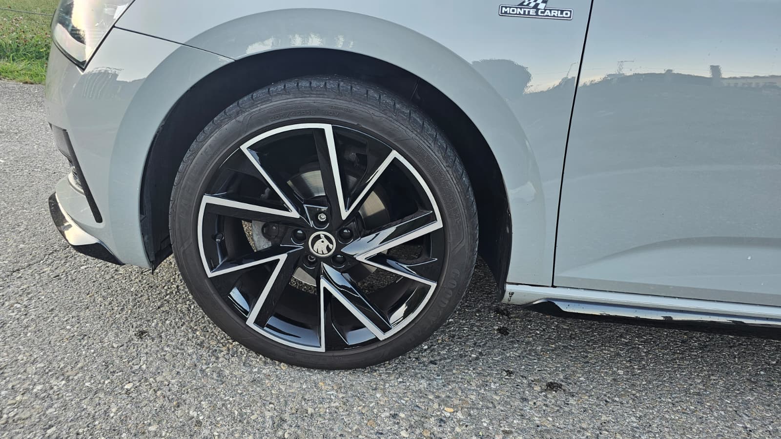 SKODA 1.5 TSI Monte Carlo DSG-image-9